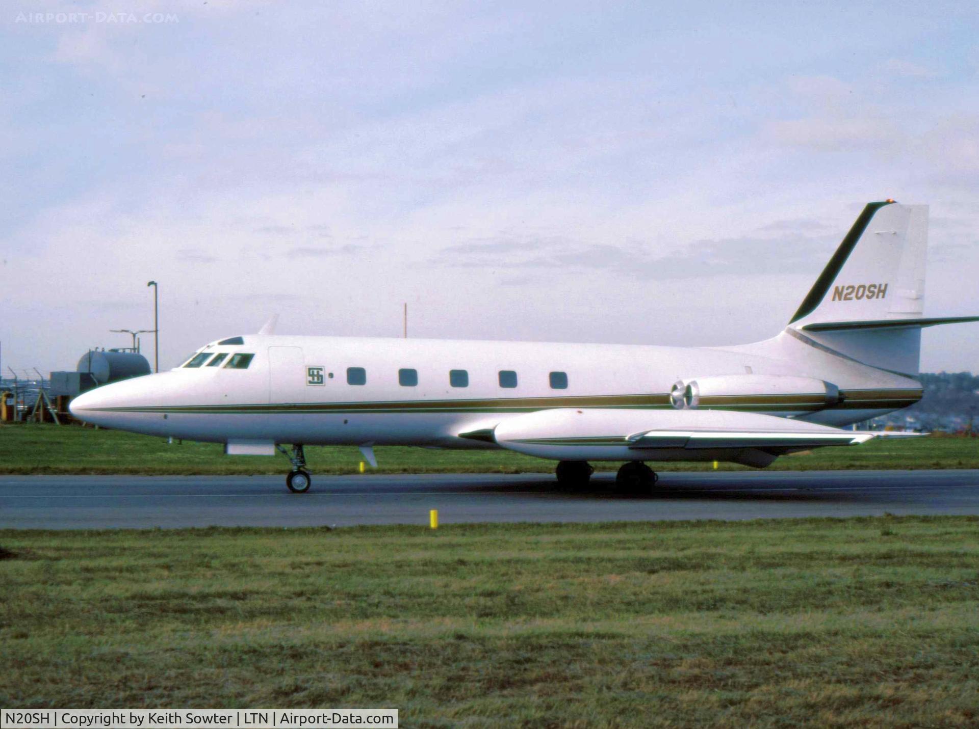 N20SH, 1946 North American Navion (NA-145) C/N NAV-4-131, Taxying out