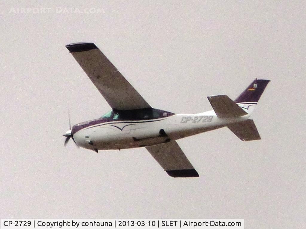 CP-2729, Cessna 210L Centurion C/N 21060203, Leaving SLET