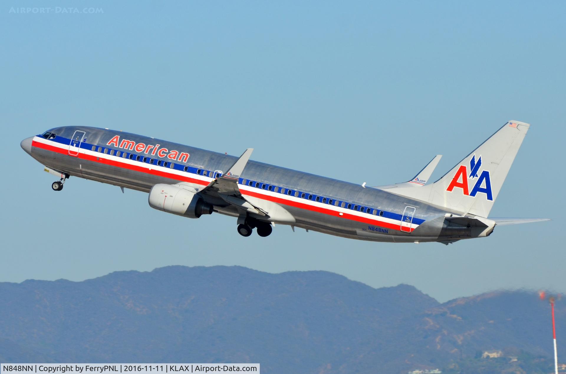 N848NN, 2010 Boeing 737-823 C/N 31103, American B738 still in original c/s
