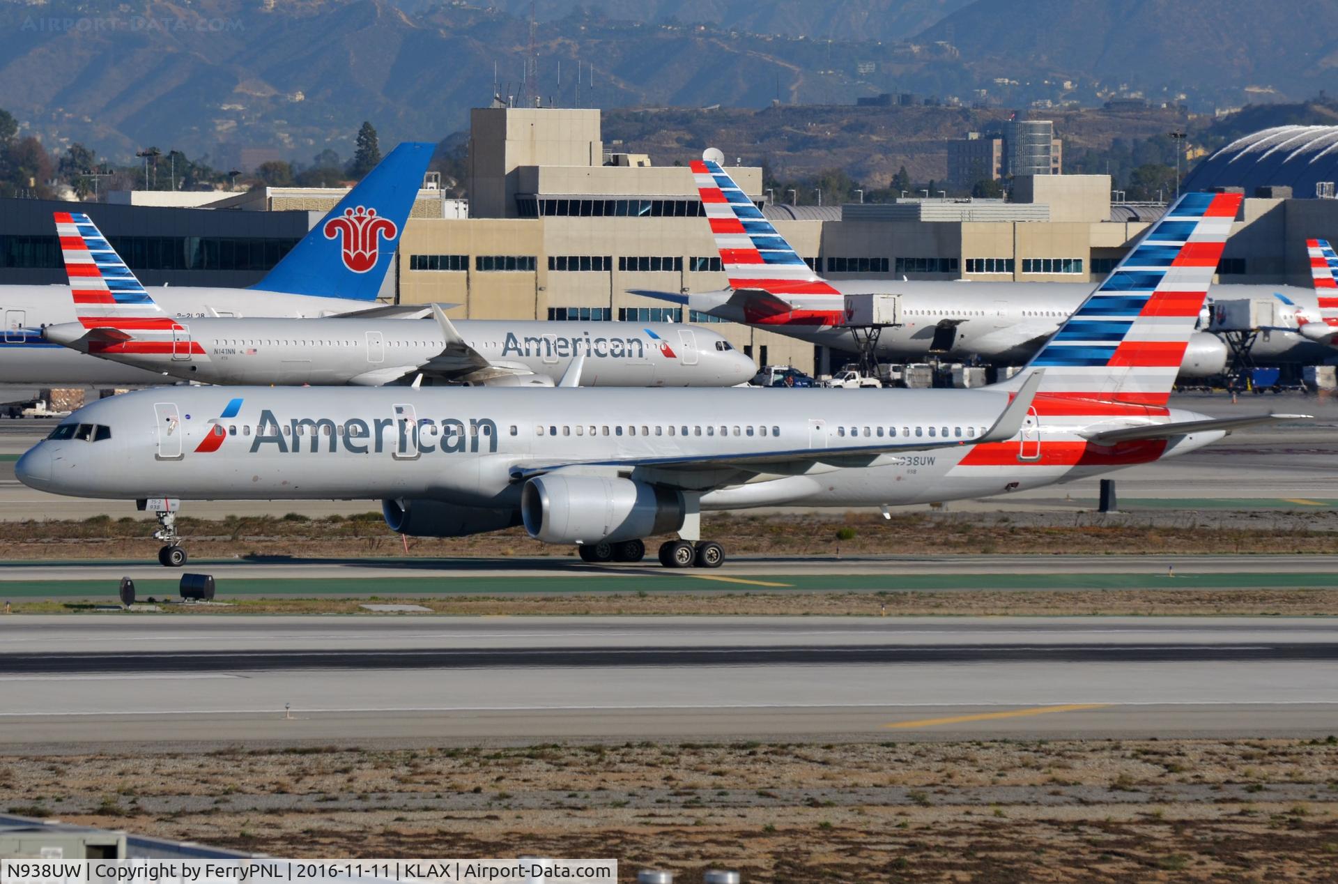 N938UW, 1994 Boeing 757-2B7 C/N 27246, American B752 arrived.