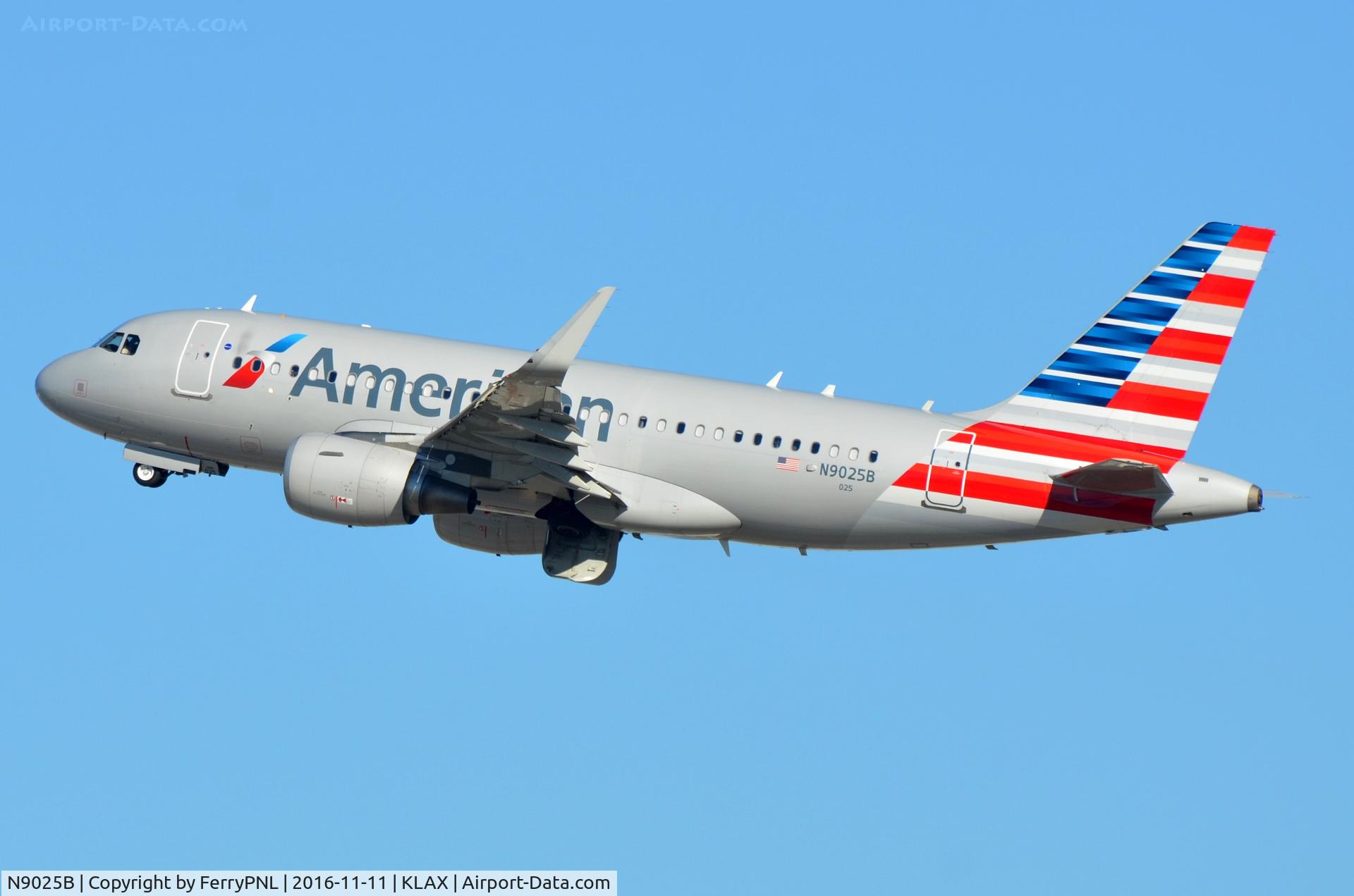 N9025B, 2014 Airbus A319-115 C/N 6393, American A319 climbing out