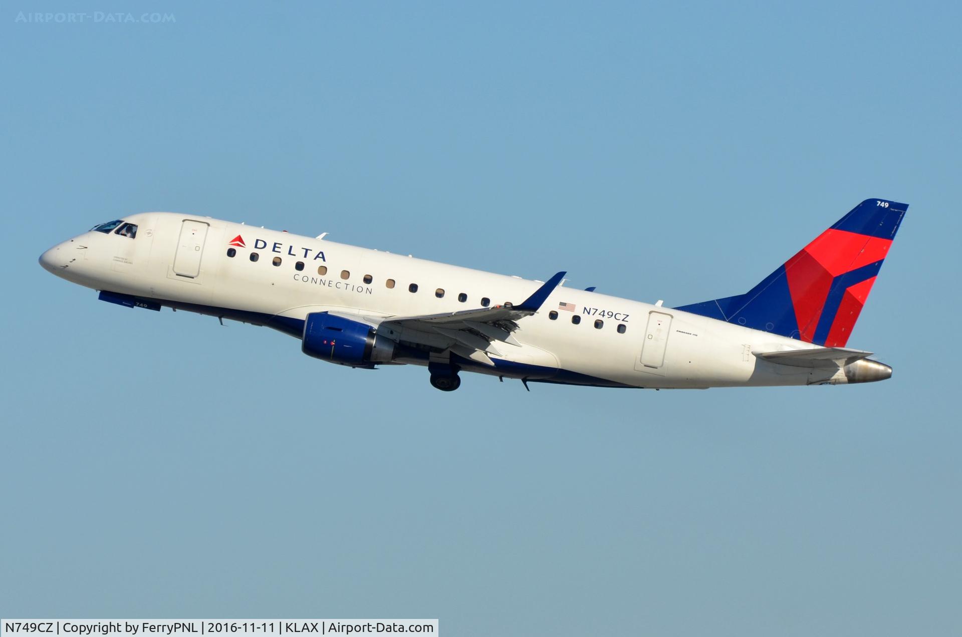 N749CZ, Embraer 170LR (ERJ-170-100LR) C/N 17000227, Delta Connection ERJ175 climbing out