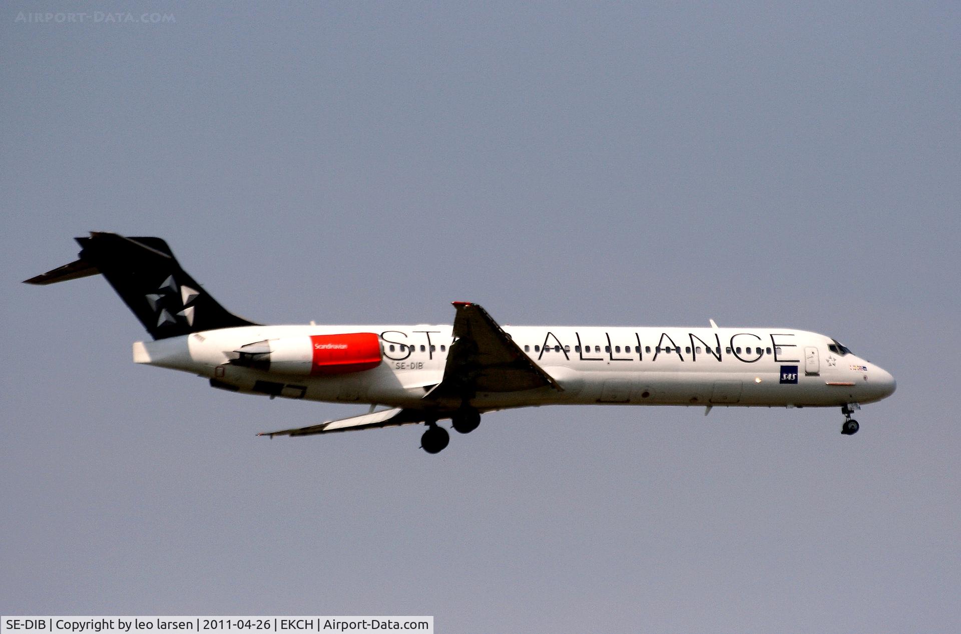 SE-DIB, 1988 McDonnell Douglas MD-87 (DC-9-87) C/N 49605, Copenhagen 26.4.11