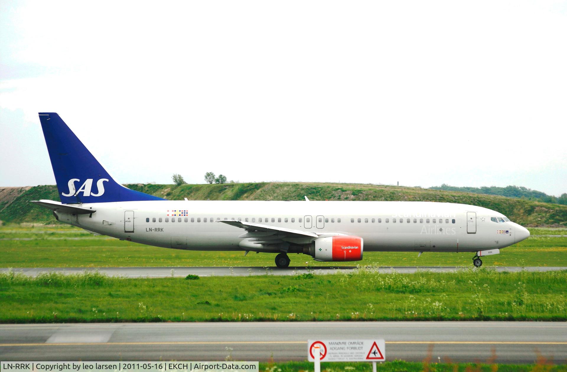 LN-RRK, 2002 Boeing 737-883 C/N 32278, Copenhagen 16.5.11