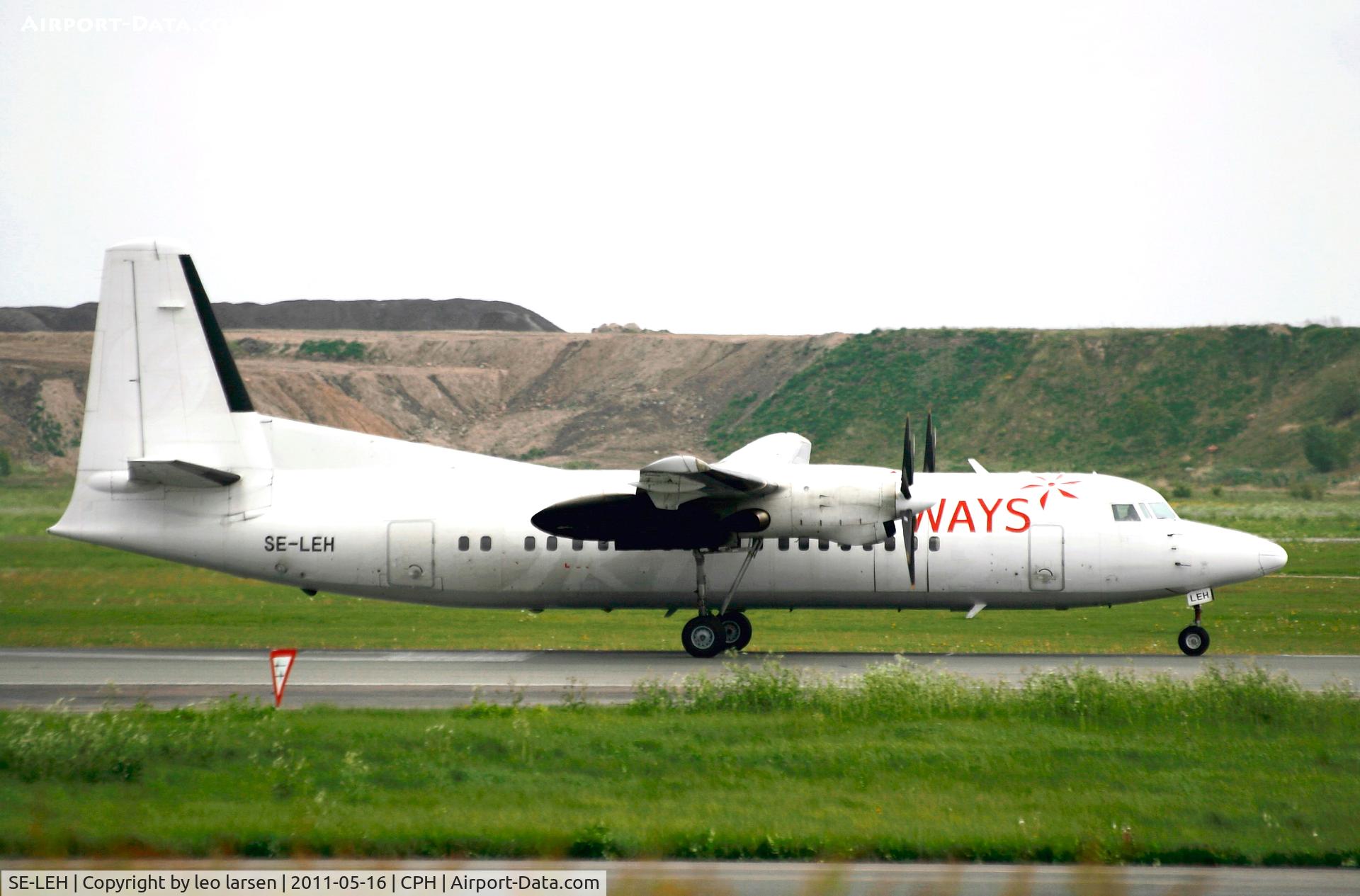 SE-LEH, 1987 Fokker 50 C/N 20108, Copenhagen 16.5.11