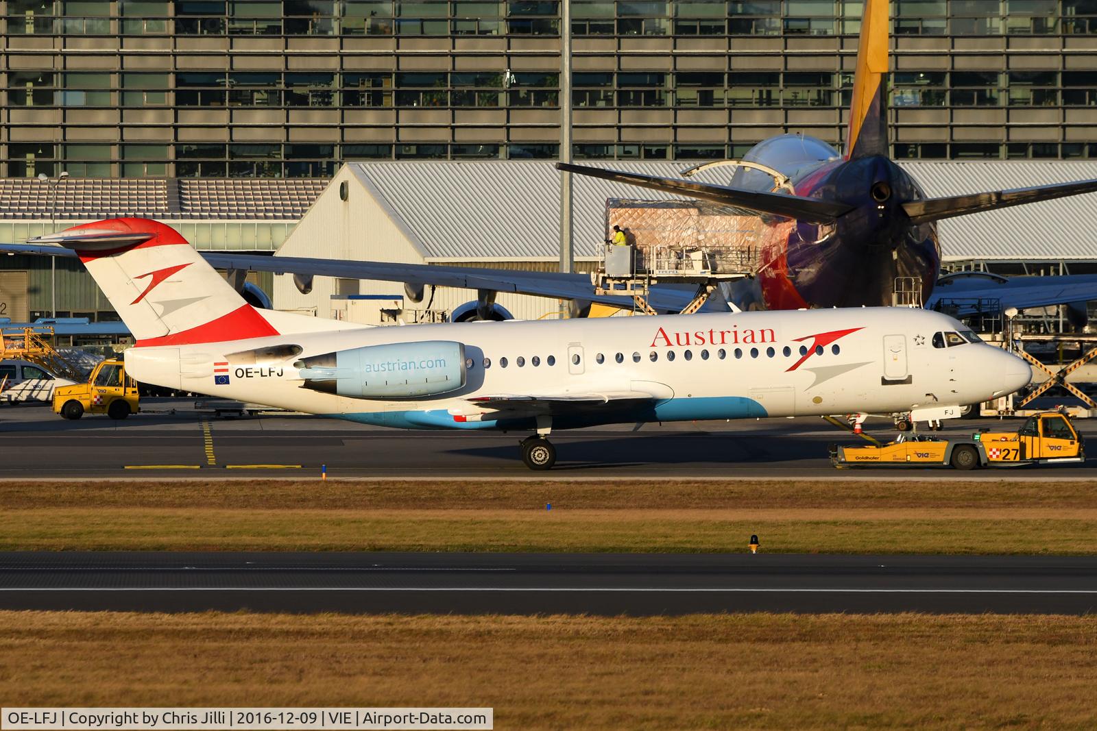 OE-LFJ, 1995 Fokker 70 (F-28-0070) C/N 11532, Austrian Airlines