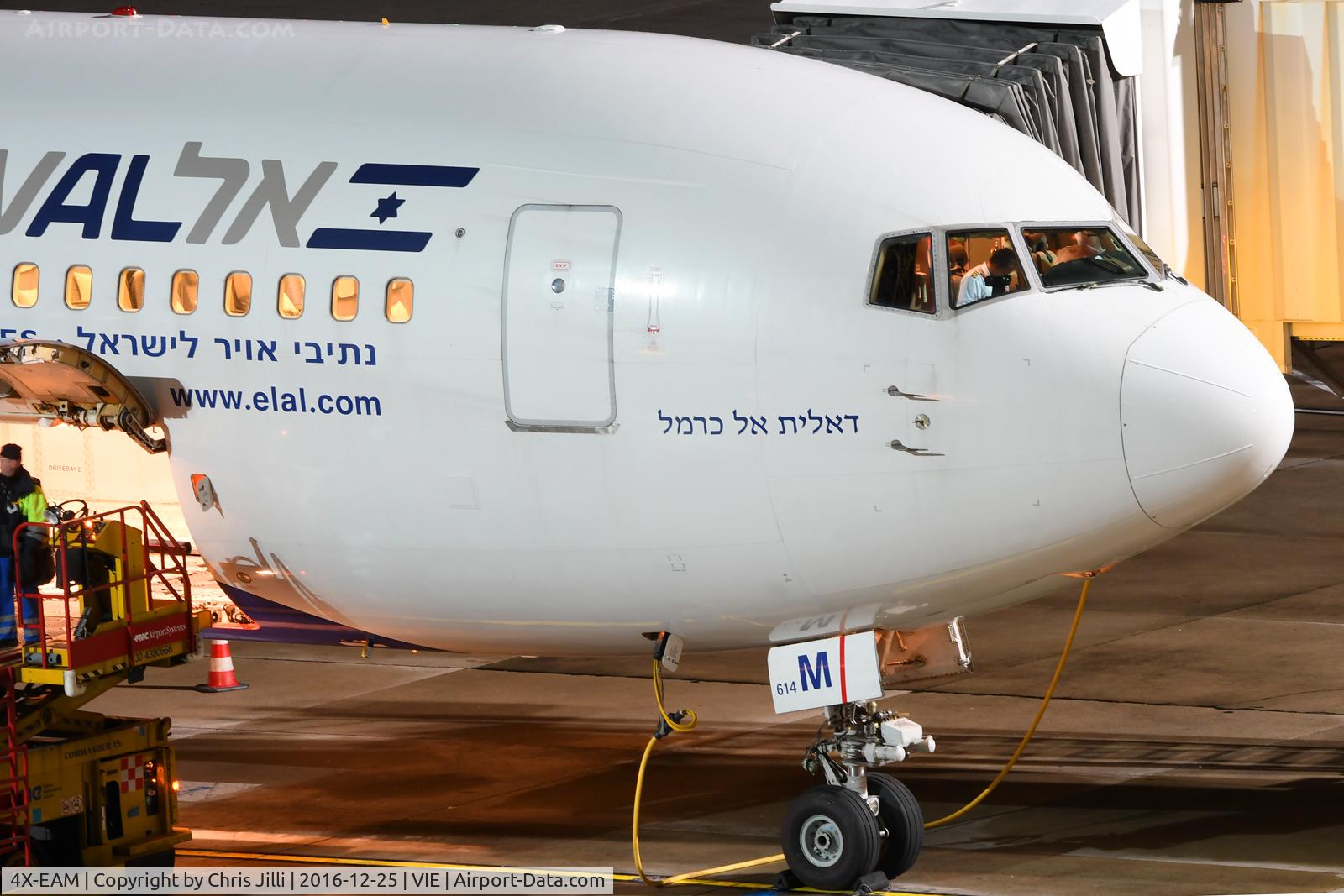 4X-EAM, 1998 Boeing 767-3Q8/ER C/N 28132, El Al