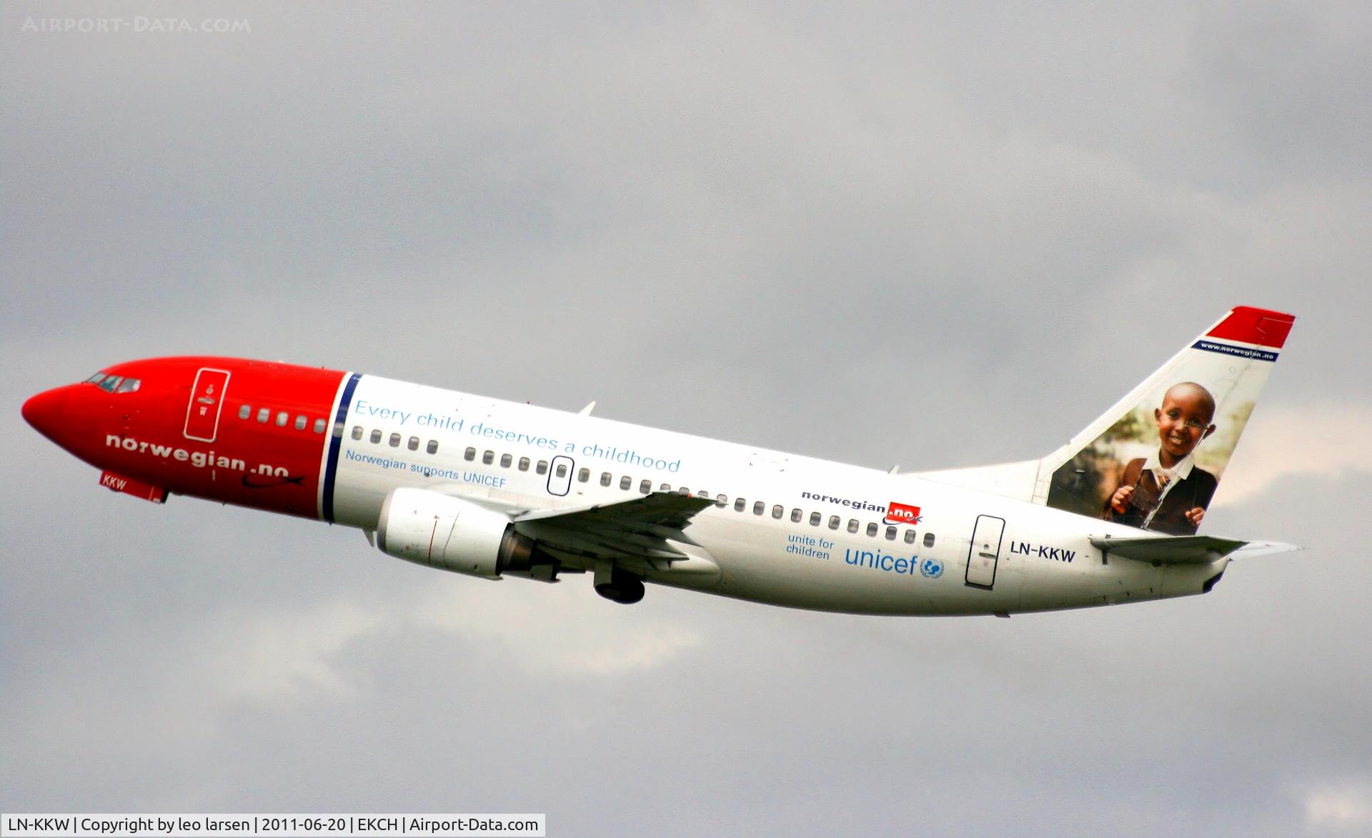 LN-KKW, 1989 Boeing 737-3K9 C/N 24213, Copenhagen 20.6.11
