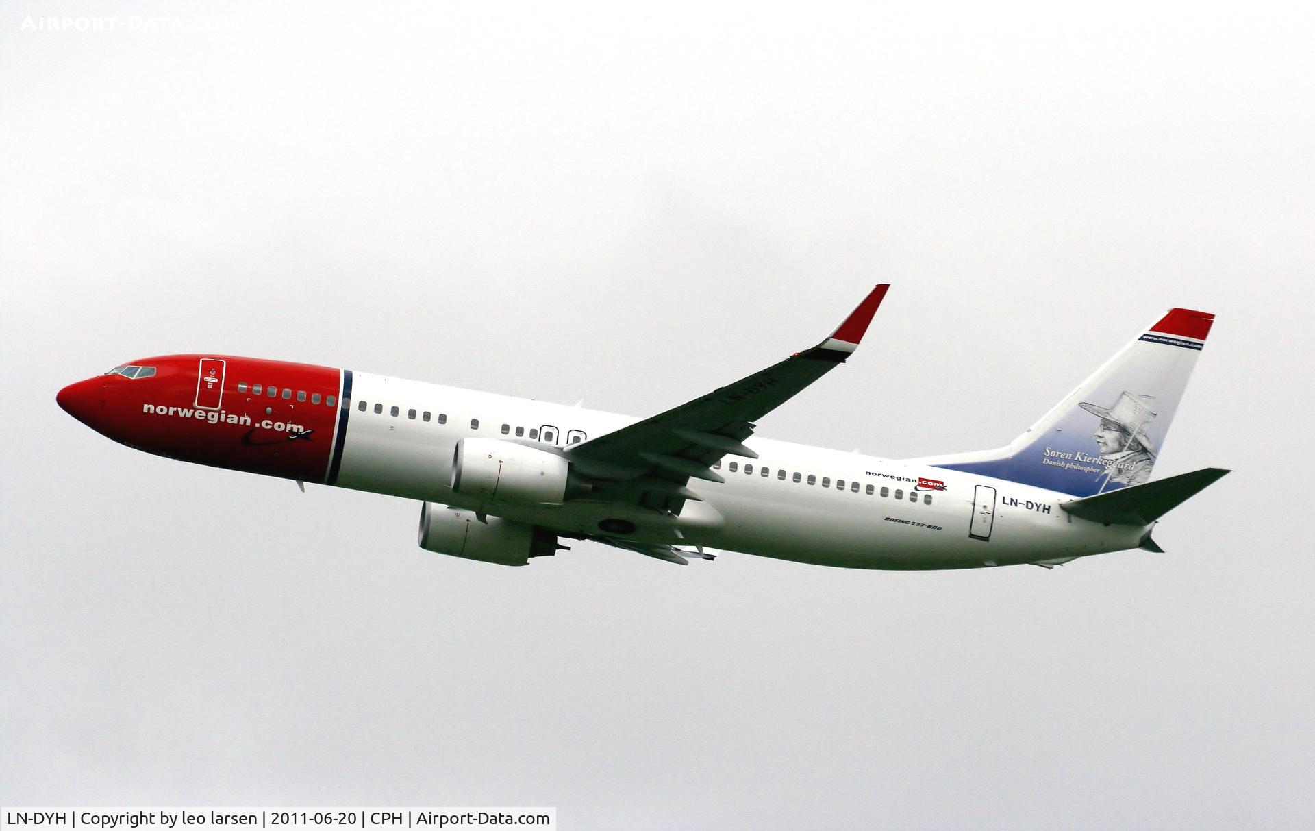 LN-DYH, 2010 Boeing 737-8JP C/N 40865, Copenhagen 20.6.11