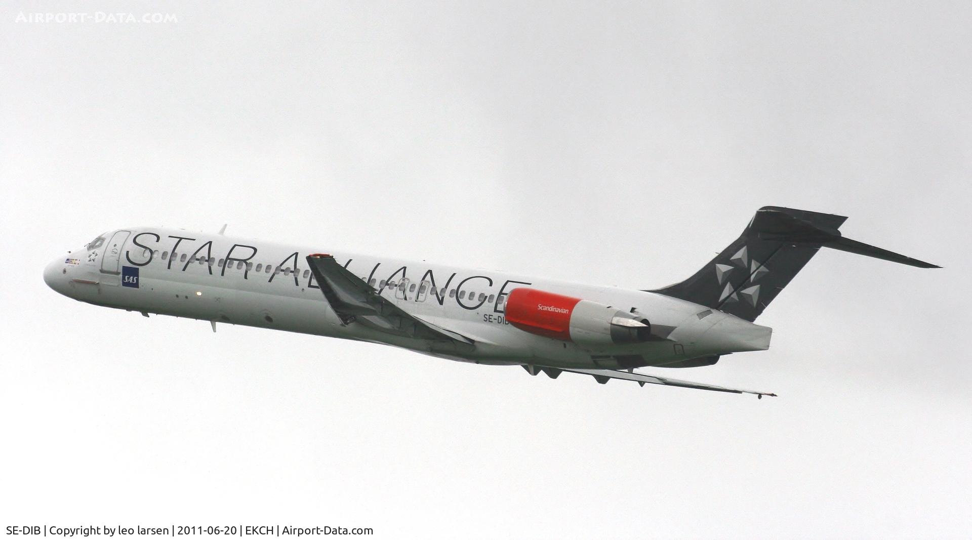 SE-DIB, 1988 McDonnell Douglas MD-87 (DC-9-87) C/N 49605, Copenhagen 20.6.11