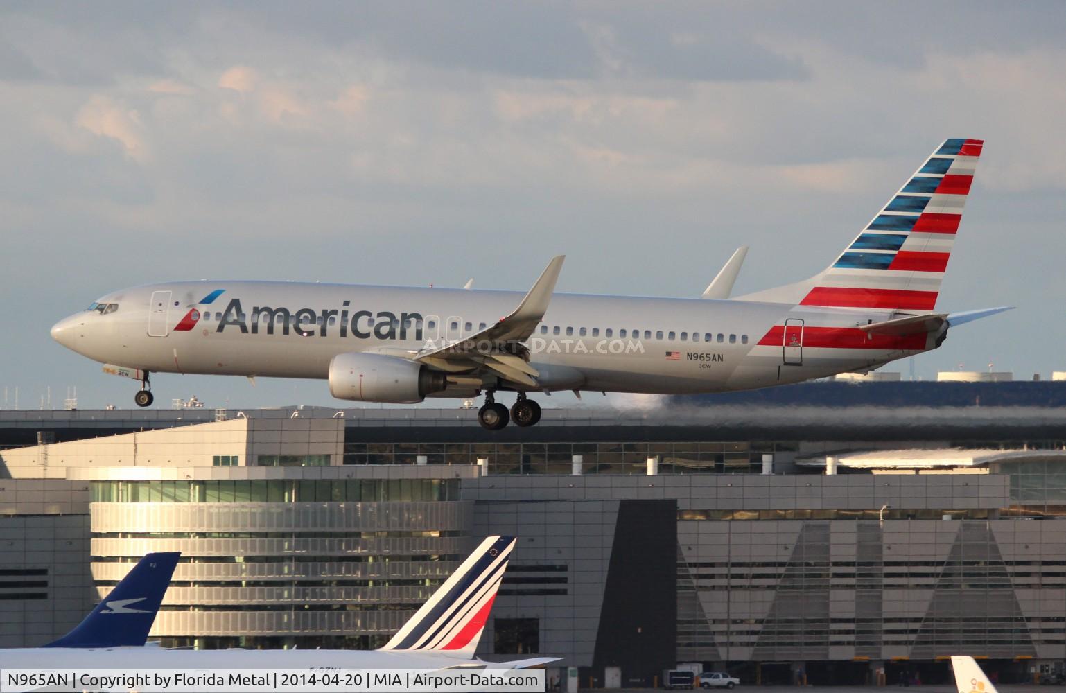 N965AN, 2001 Boeing 737-823 C/N 29544, American