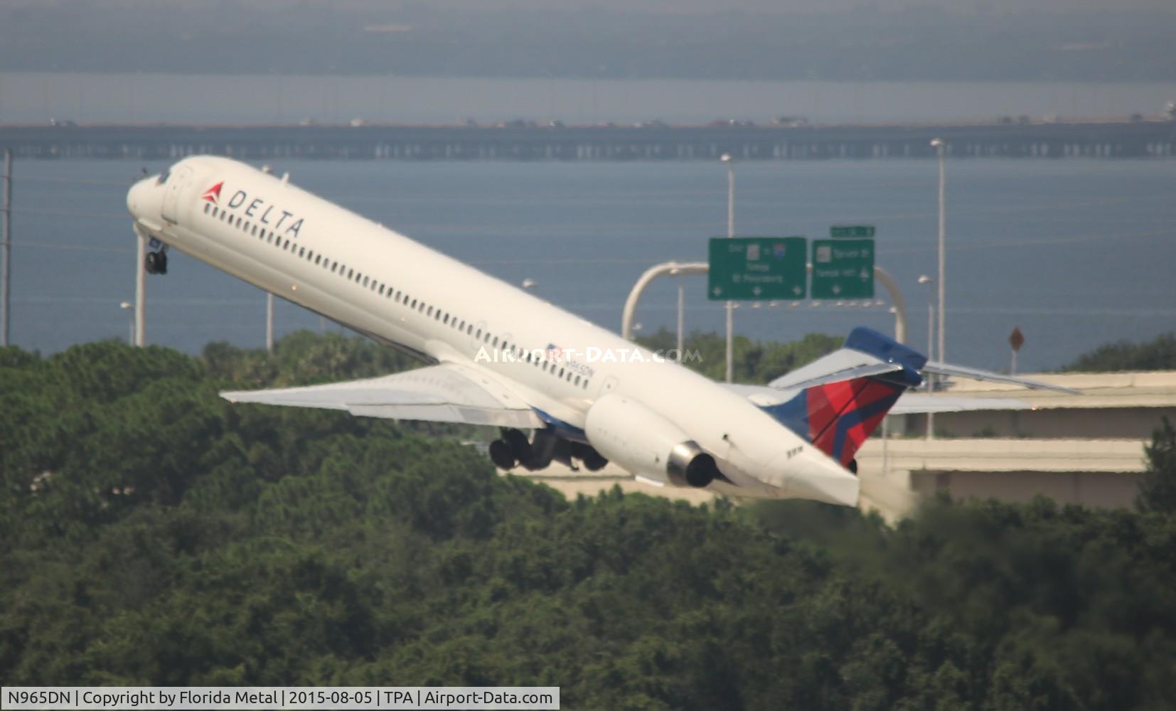 N965DN, 2001 McDonnell Douglas MD-90-30 C/N 60002, Delta
