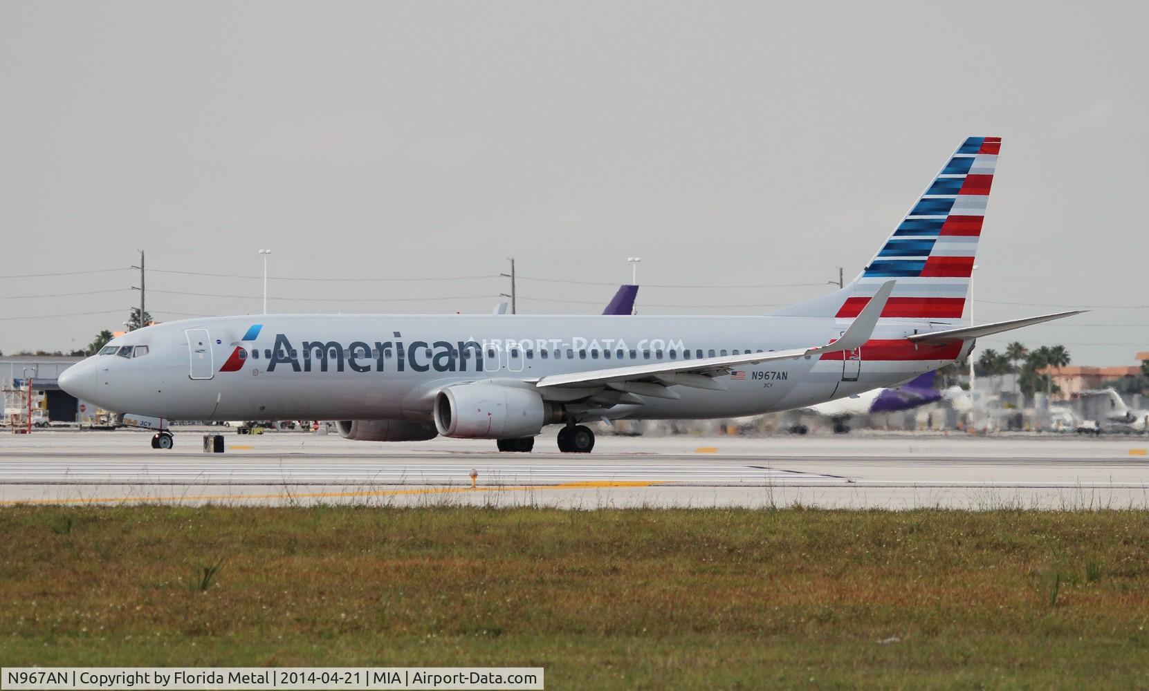 N967AN, 2001 Boeing 737-823 C/N 29545, American