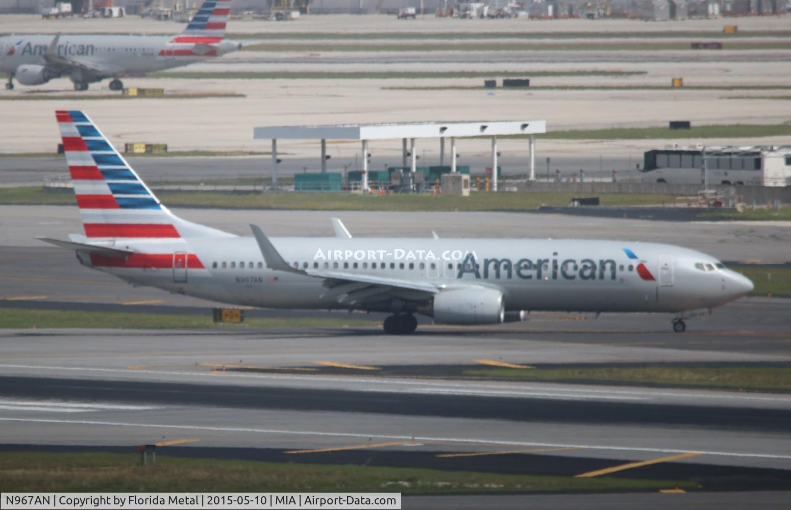N967AN, 2001 Boeing 737-823 C/N 29545, American