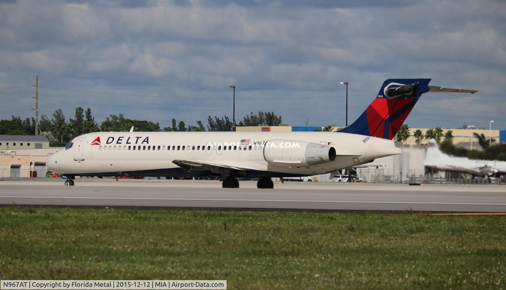 N967AT, 2001 Boeing 717-200 C/N 55028, Delta