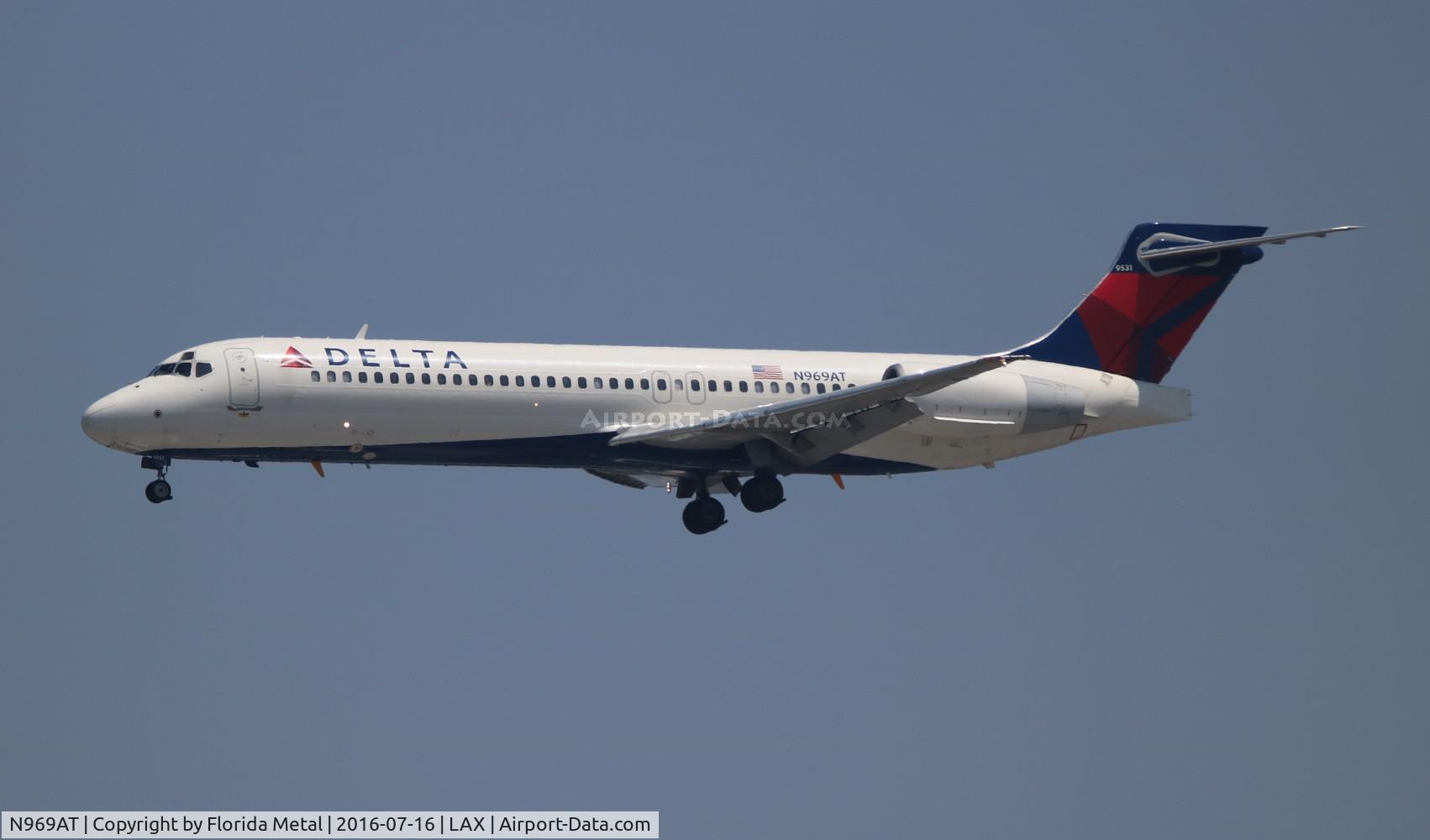 N969AT, 2001 Boeing 717-200 C/N 55030, Delta