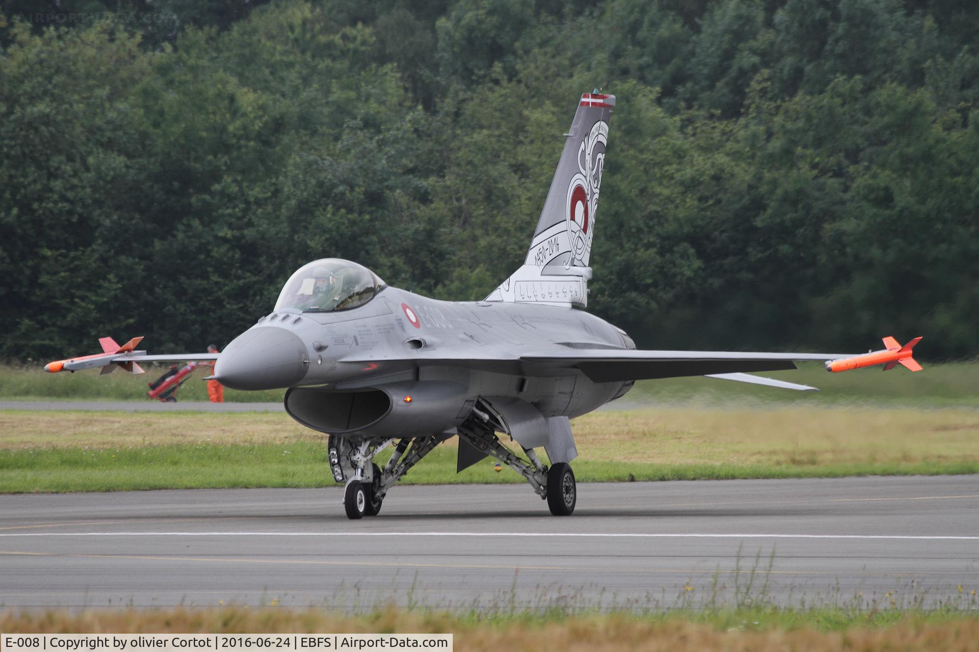 E-008, Fokker F-16AM Fighting Falcon C/N 6F-51, Denmark solo display