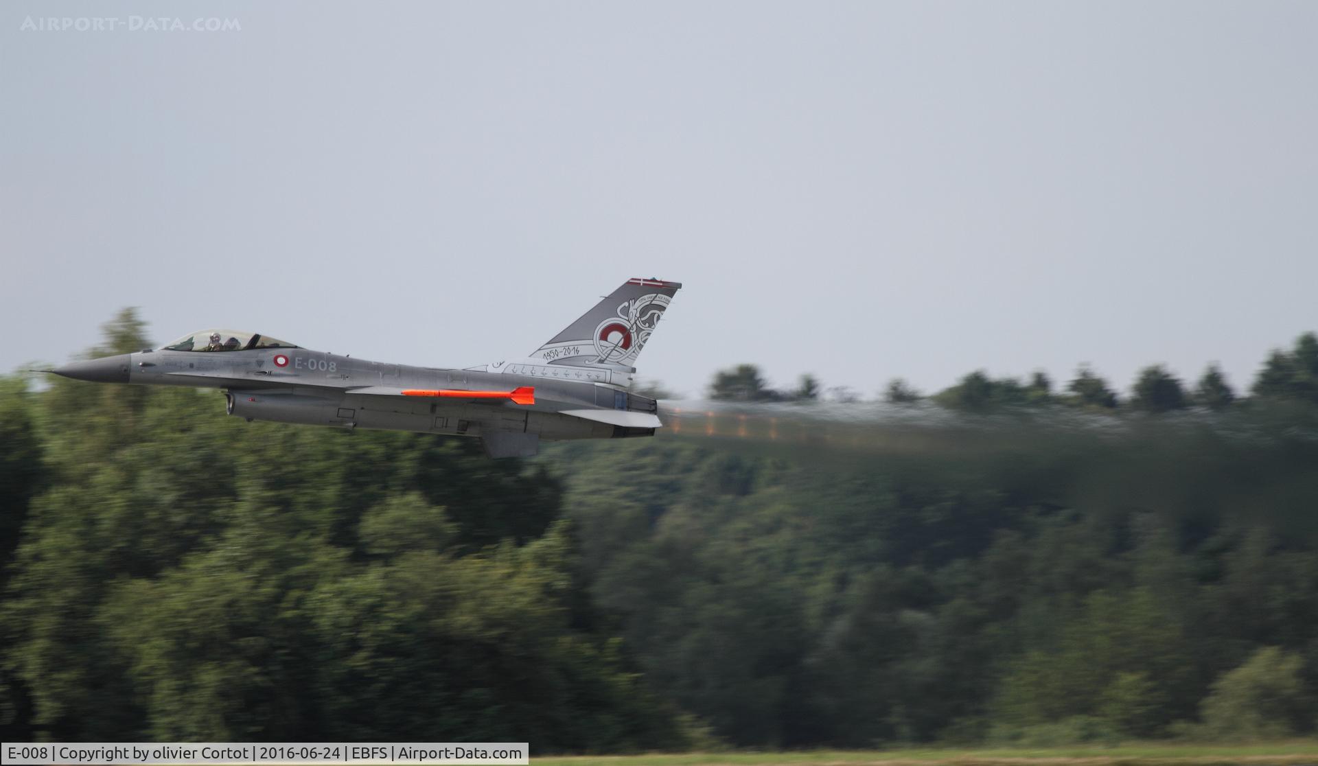 E-008, Fokker F-16AM Fighting Falcon C/N 6F-51, full power ! taking off from Florennes