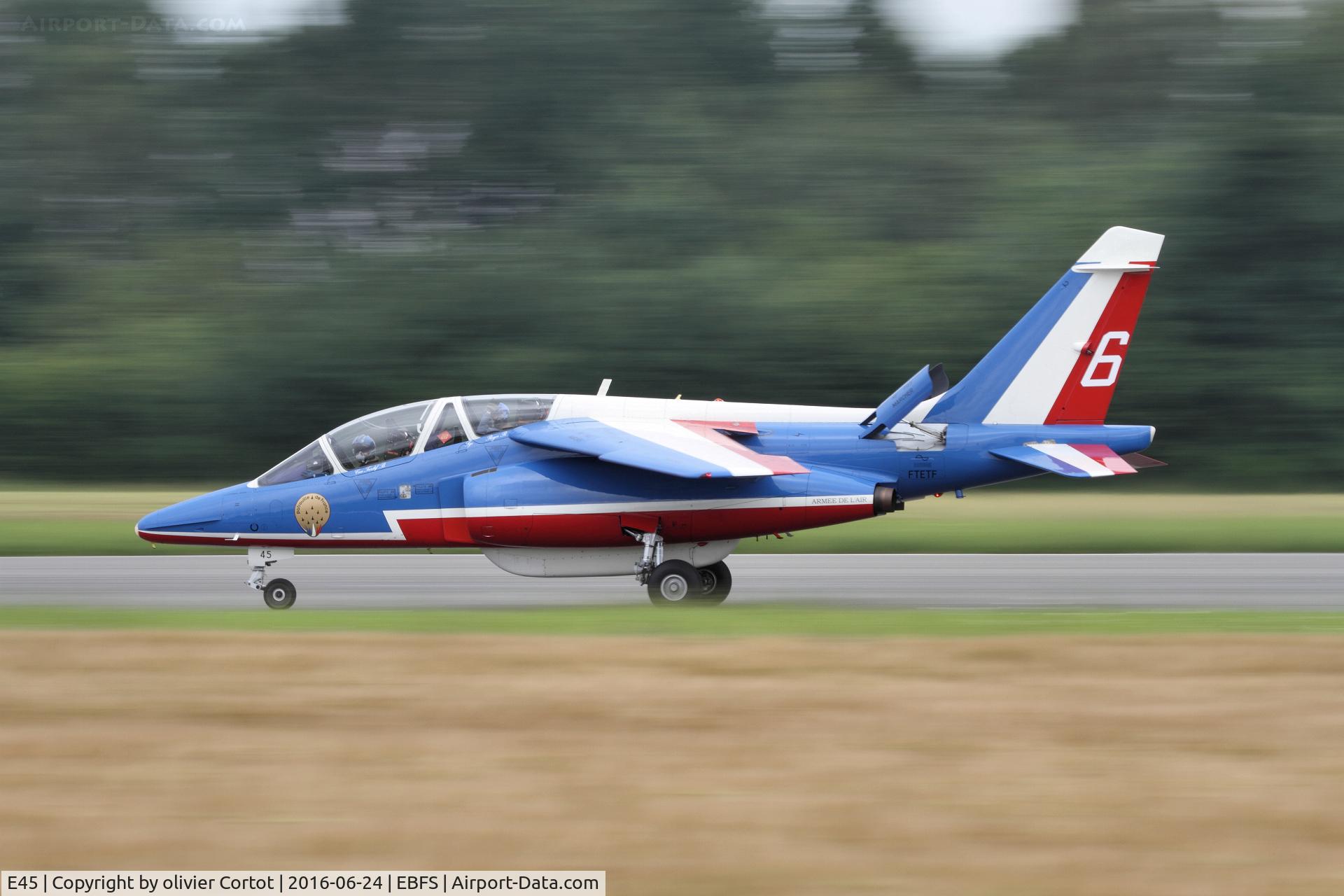 E45, Dassault-Dornier Alpha Jet E C/N E45, landing at Florennes
