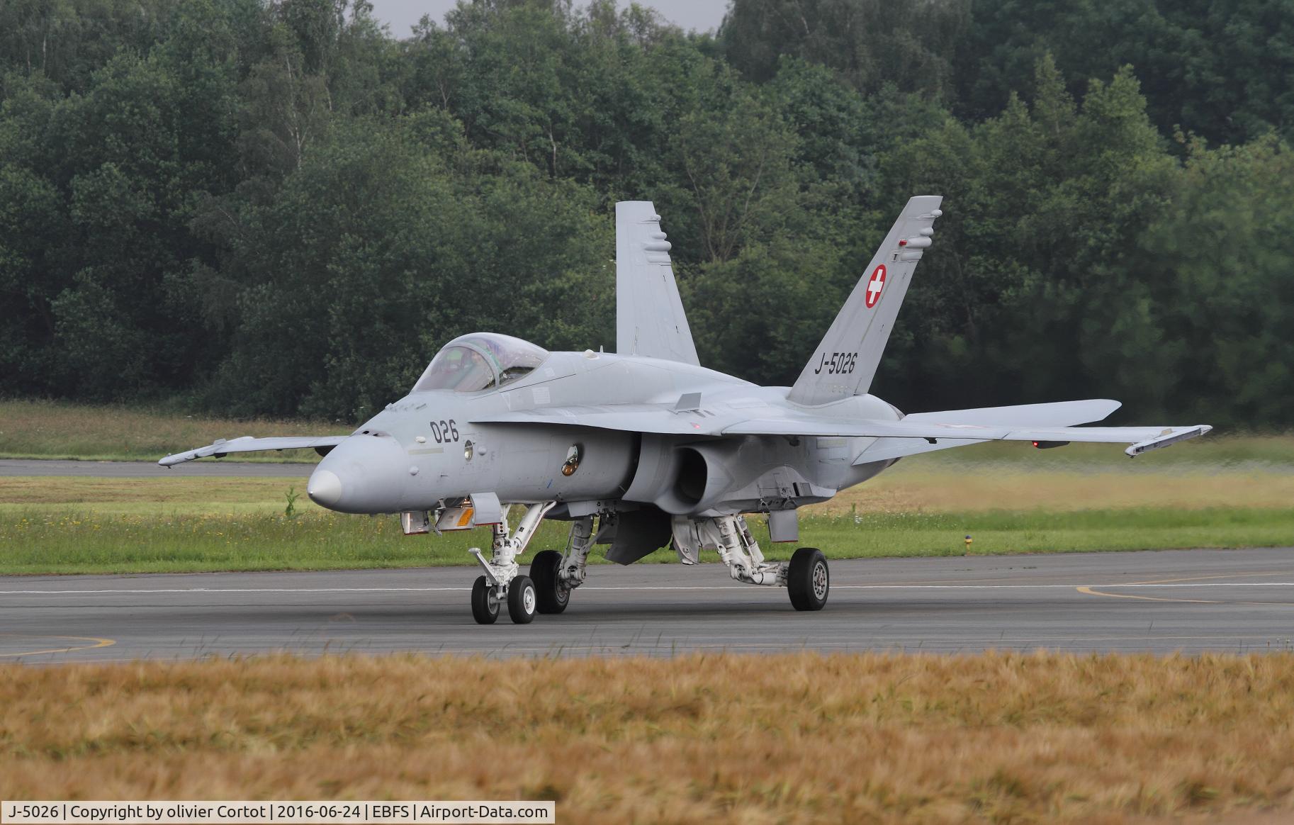 J-5026, 1999 McDonnell Douglas F/A-18C Hornet C/N 1375/SFC026, Florennes airshow