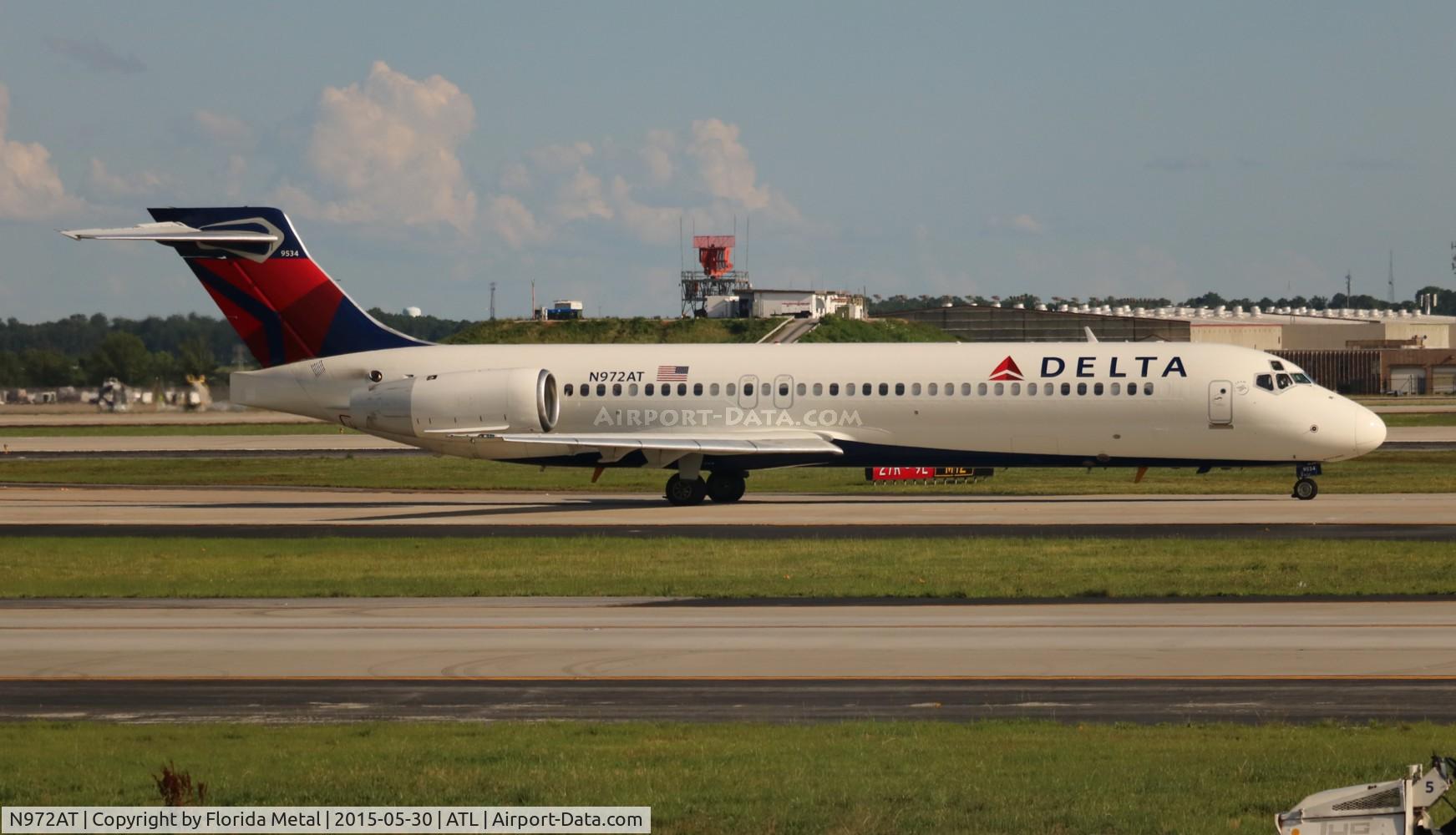 N972AT, 2001 Boeing 717-200 C/N 55033, Delta
