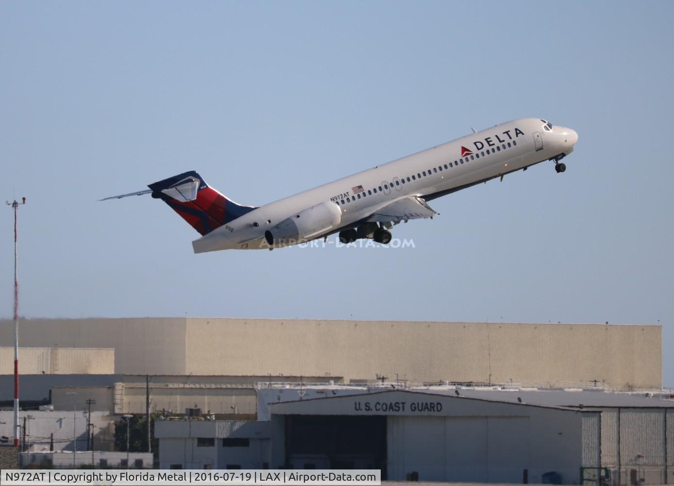 N972AT, 2001 Boeing 717-200 C/N 55033, Delta