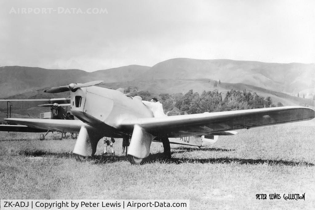 ZK-ADJ, 1934 Miles M2F Hawk Major C/N 119, Wellington AC, Rongotai