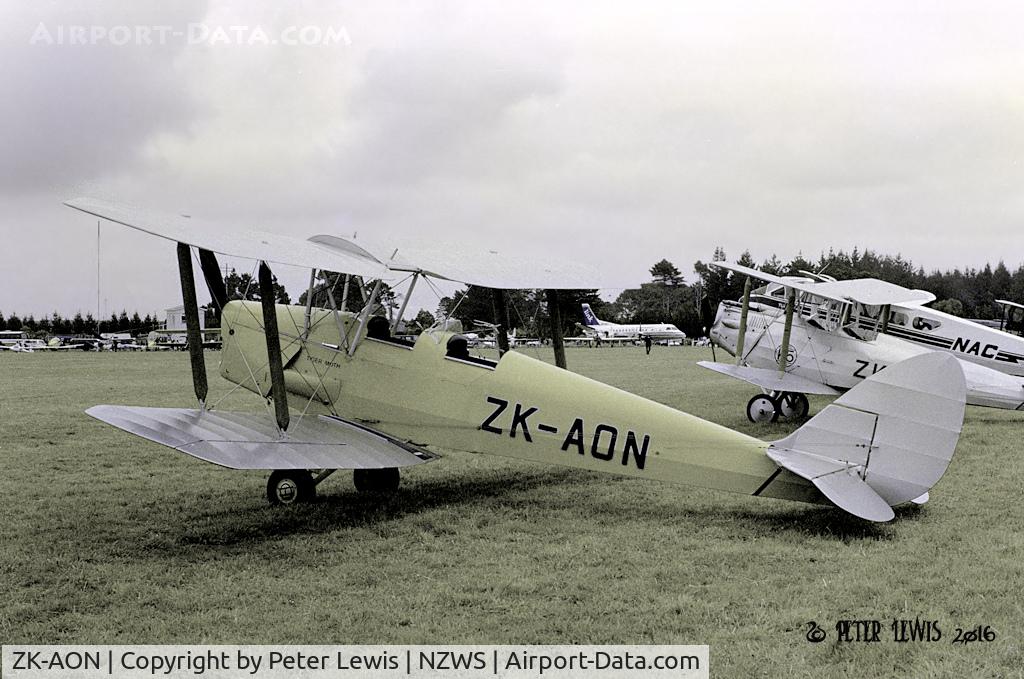 ZK-AON, De Havilland New Zealand DH-82A Tiger Moth C/N DHNZ80, W A & Y M Lamb, West Melton   1997