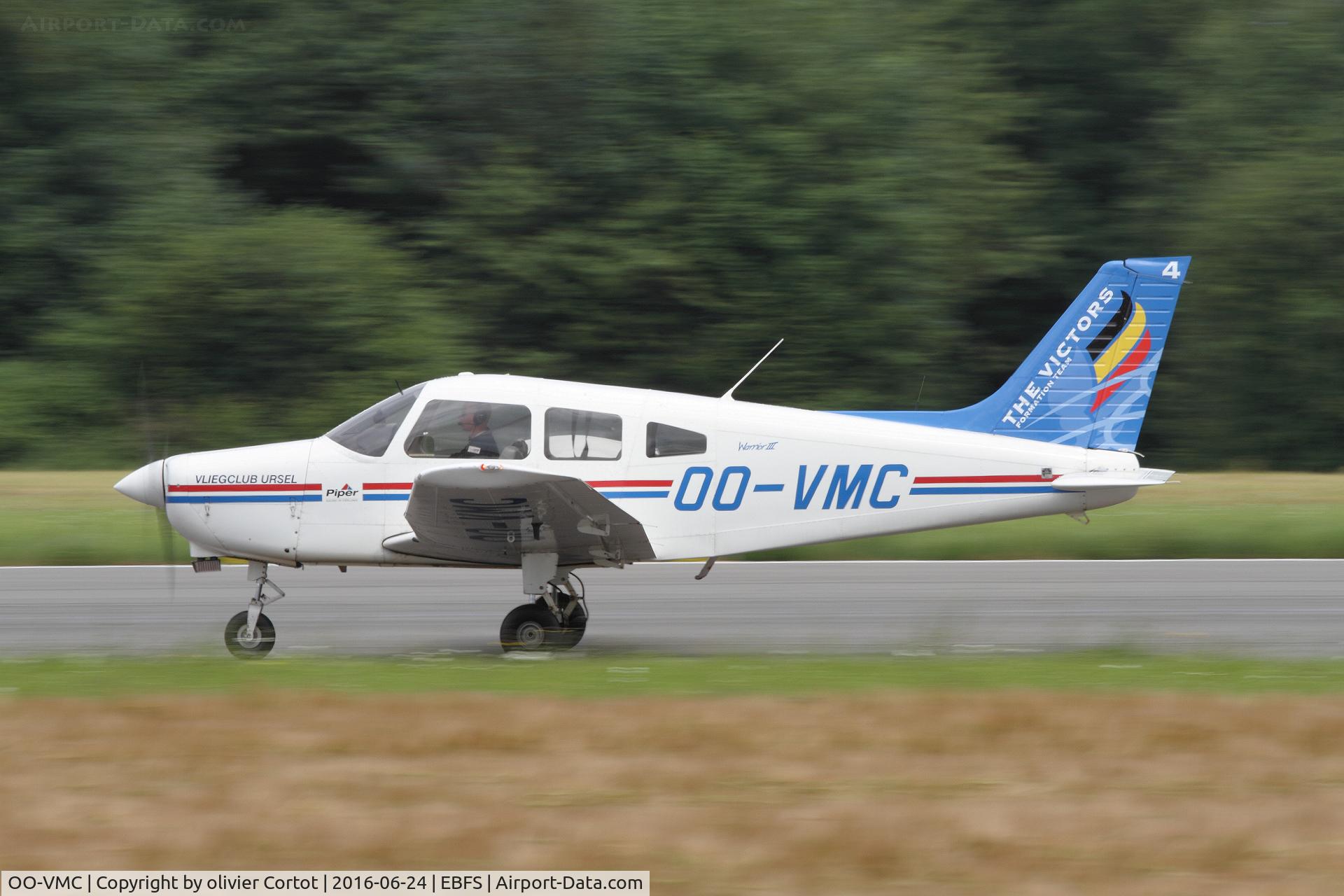 OO-VMC, 1996 Piper PA-28-161 C/N 2842016, landing at Florennes