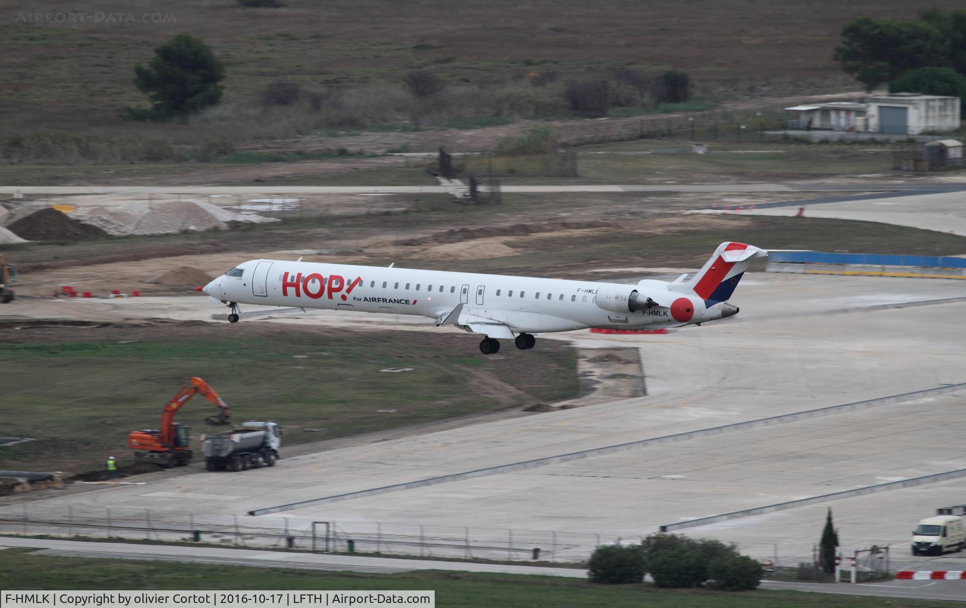F-HMLK, 2011 Bombardier CRJ-1000EL NG (CL-600-2E25) C/N 19016, about to land at Hyères. the tarmac of the military side is expanding.