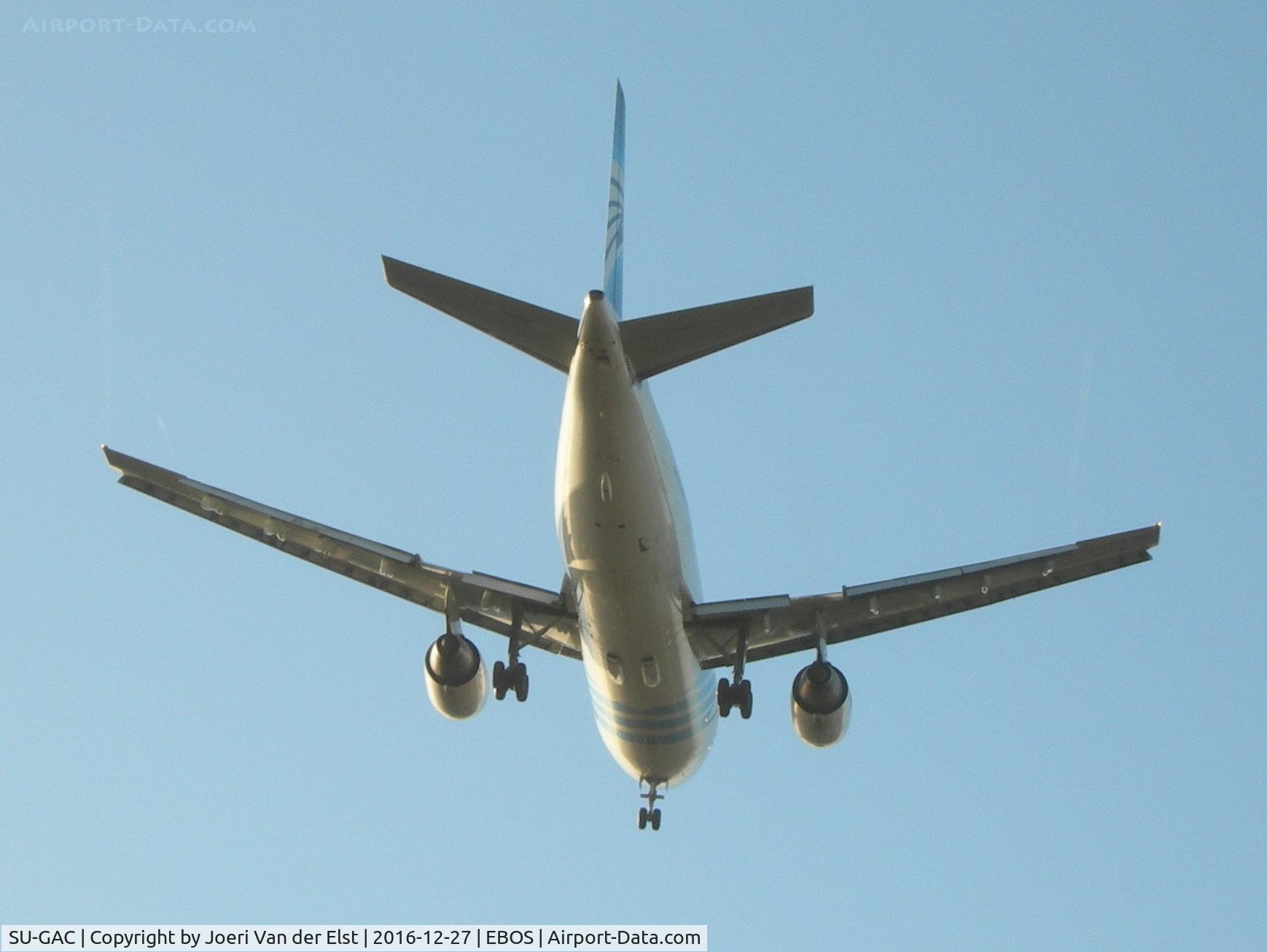 SU-GAC, 1983 Airbus A300B4-203(F) C/N 255, Moments before touchdown