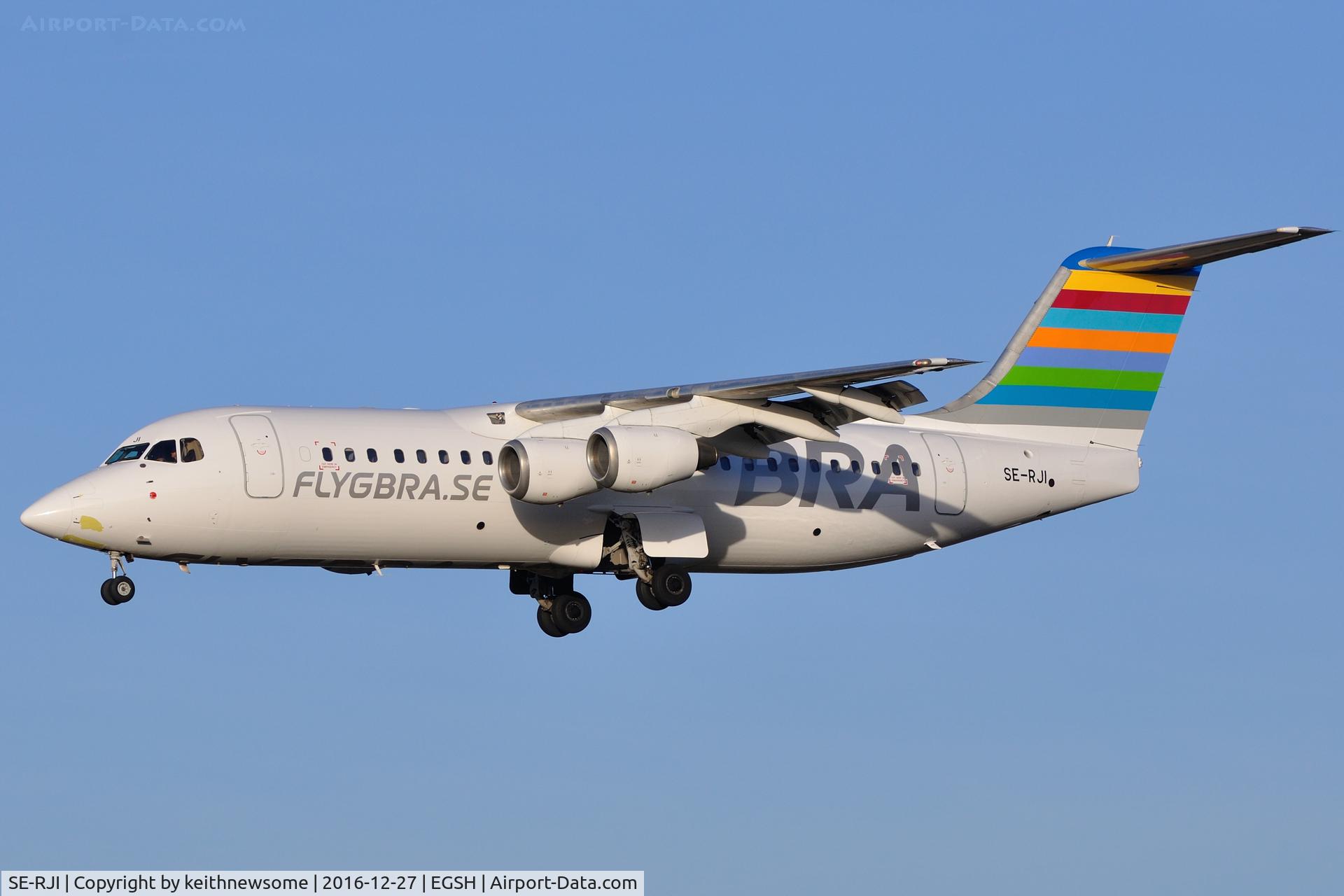 SE-RJI, 1999 British Aerospace Avro 146-RJ100 C/N E3357, Arriving for paintwork.