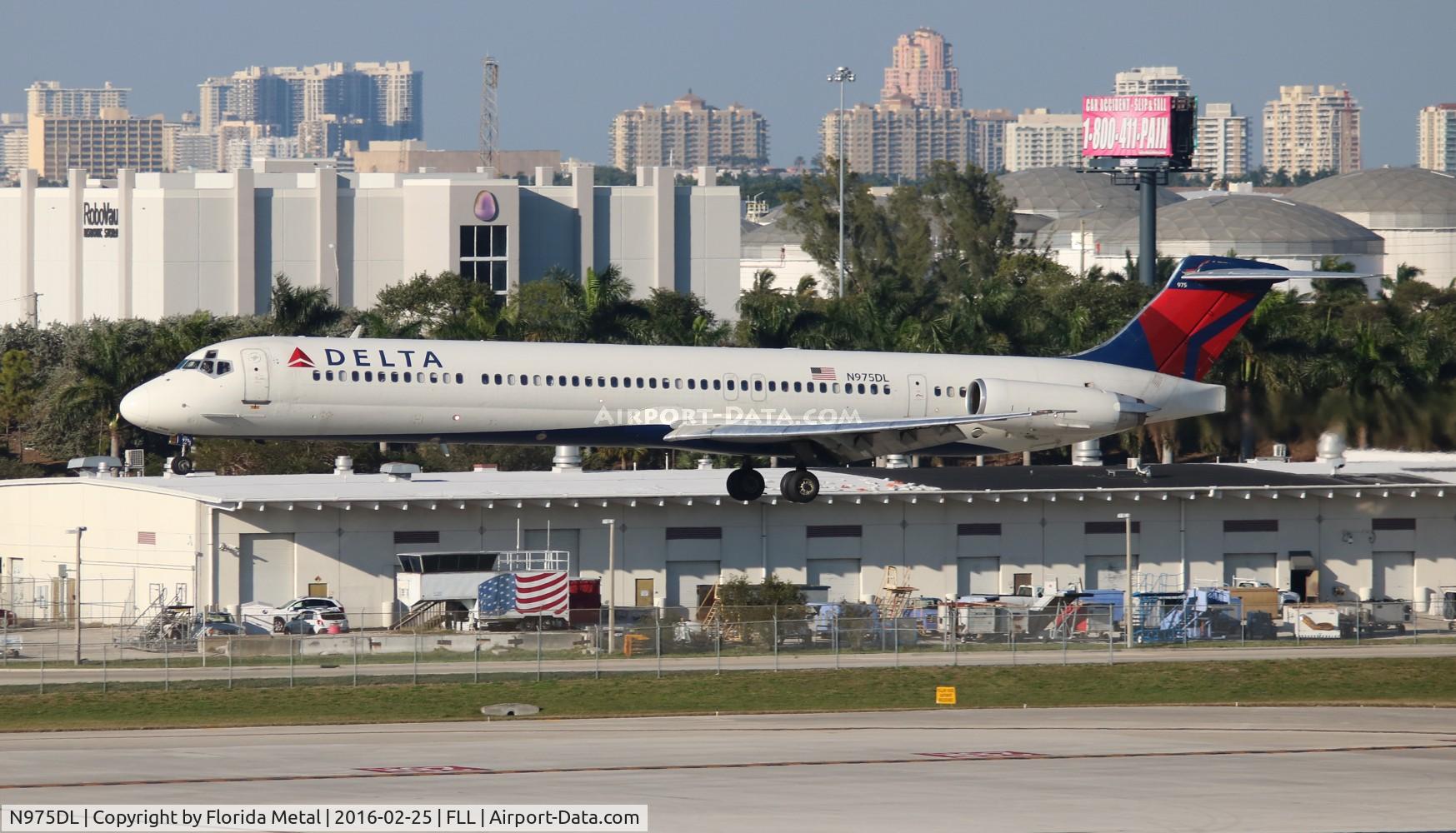 N975DL, 1991 McDonnell Douglas MD-88 C/N 53243, Delta