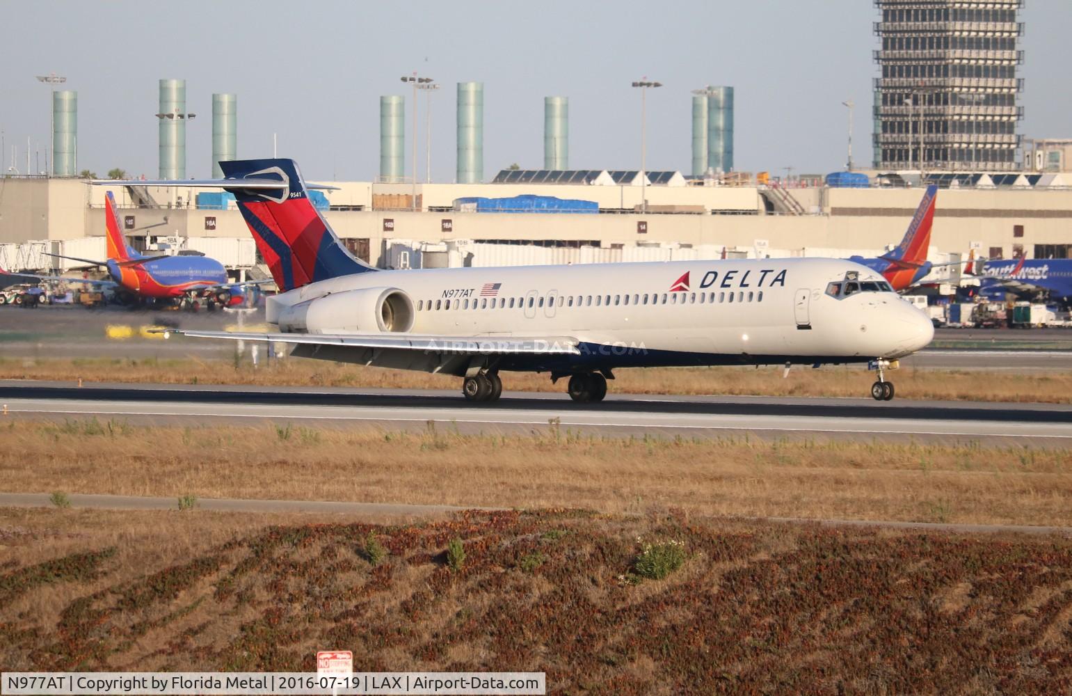 N977AT, 2002 Boeing 717-200 C/N 55036, Delta