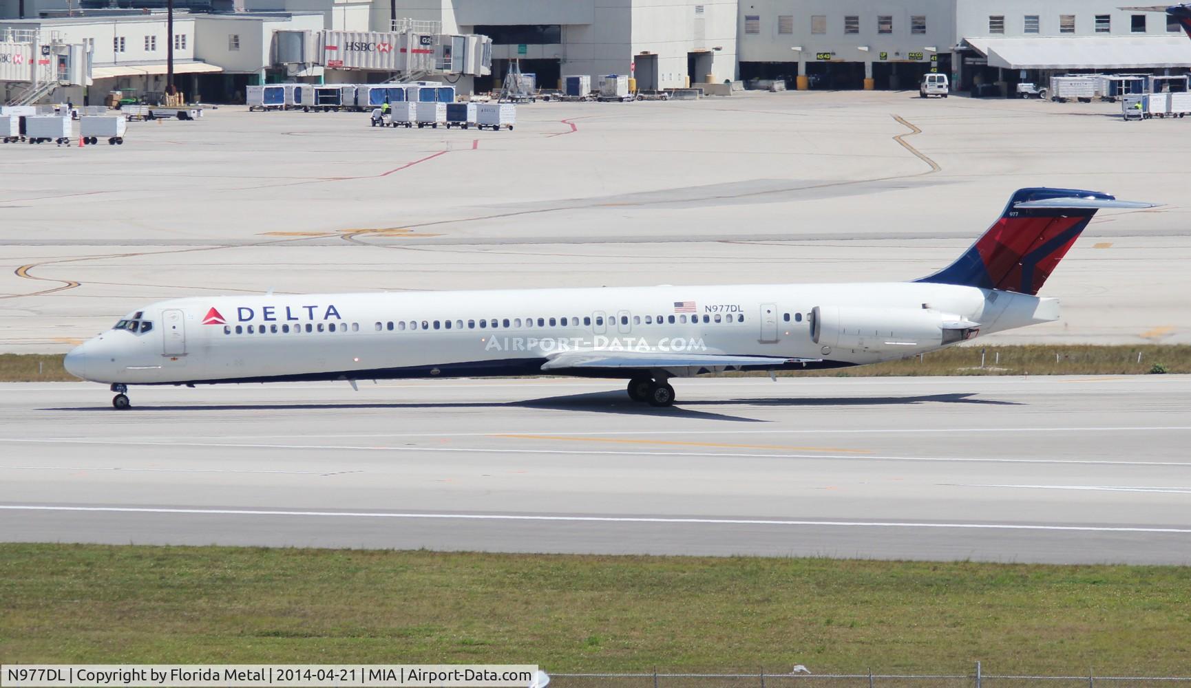 N977DL, 1991 McDonnell Douglas MD-88 C/N 53258, Delta