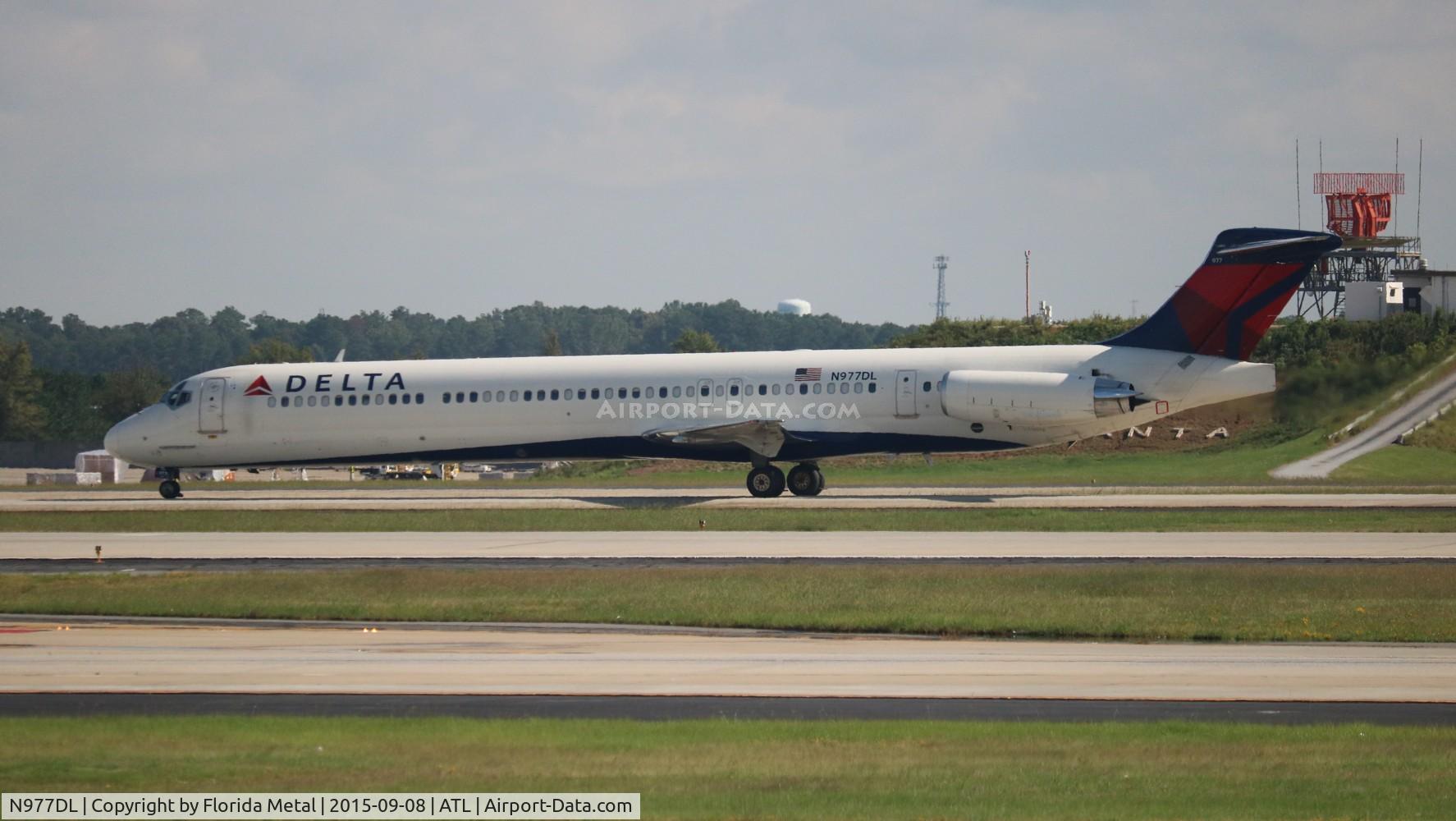 N977DL, 1991 McDonnell Douglas MD-88 C/N 53258, Delta