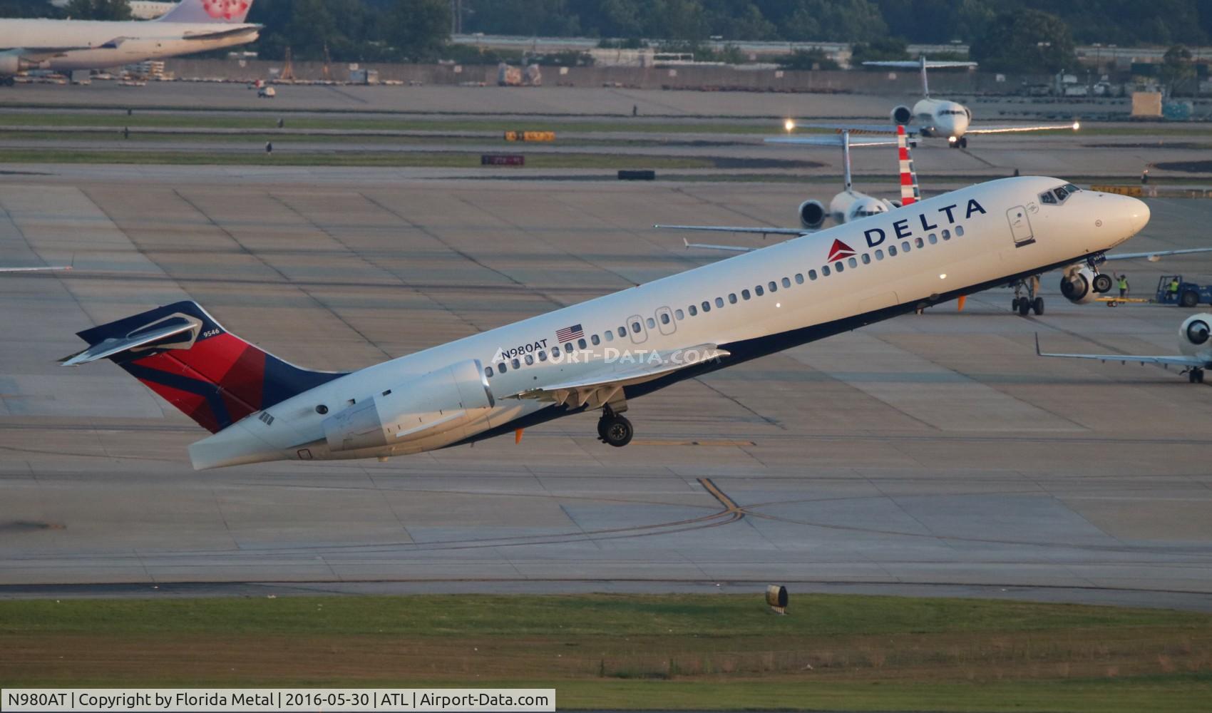 N980AT, 2002 Boeing 717-200 C/N 55039, Delta