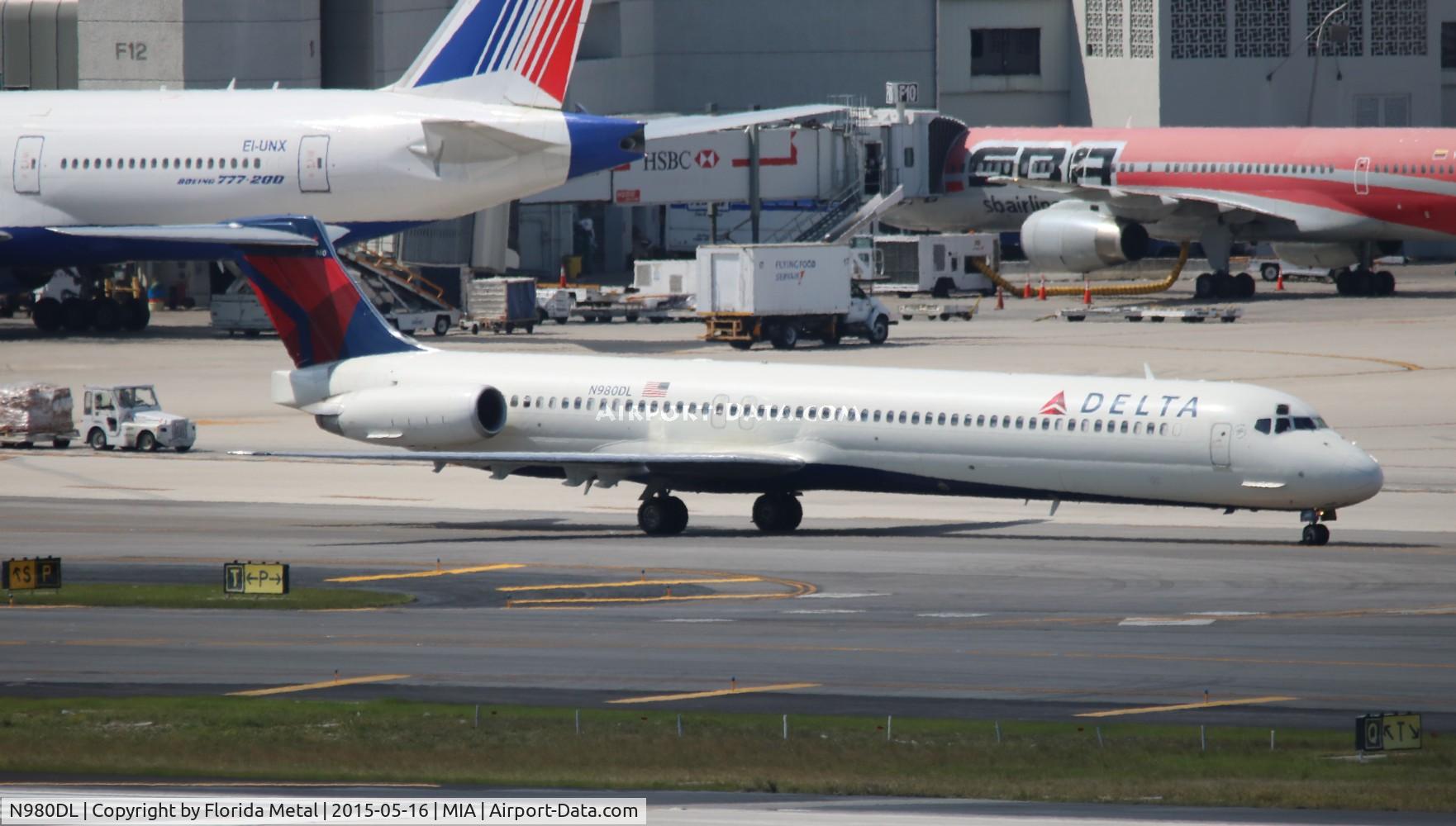 N980DL, 1991 McDonnell Douglas MD-88 C/N 53267, Delta