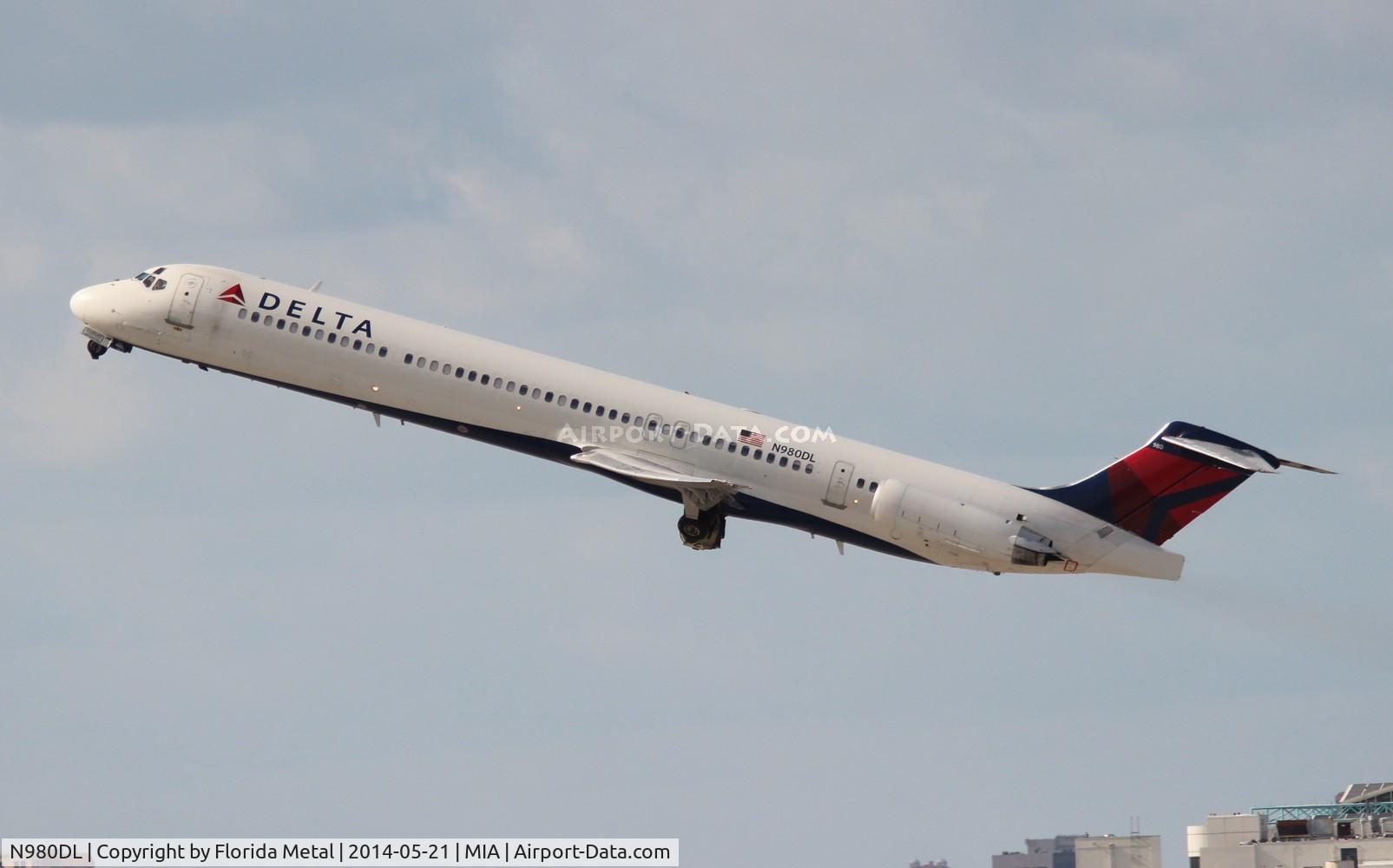 N980DL, 1991 McDonnell Douglas MD-88 C/N 53267, Delta