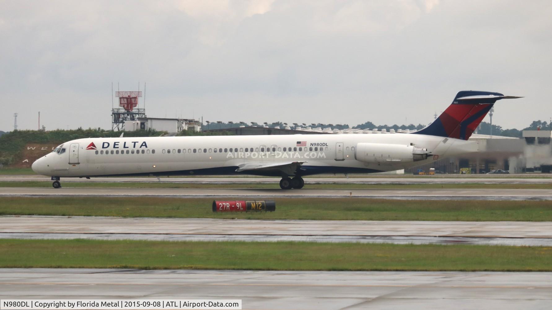 N980DL, 1991 McDonnell Douglas MD-88 C/N 53267, Delta
