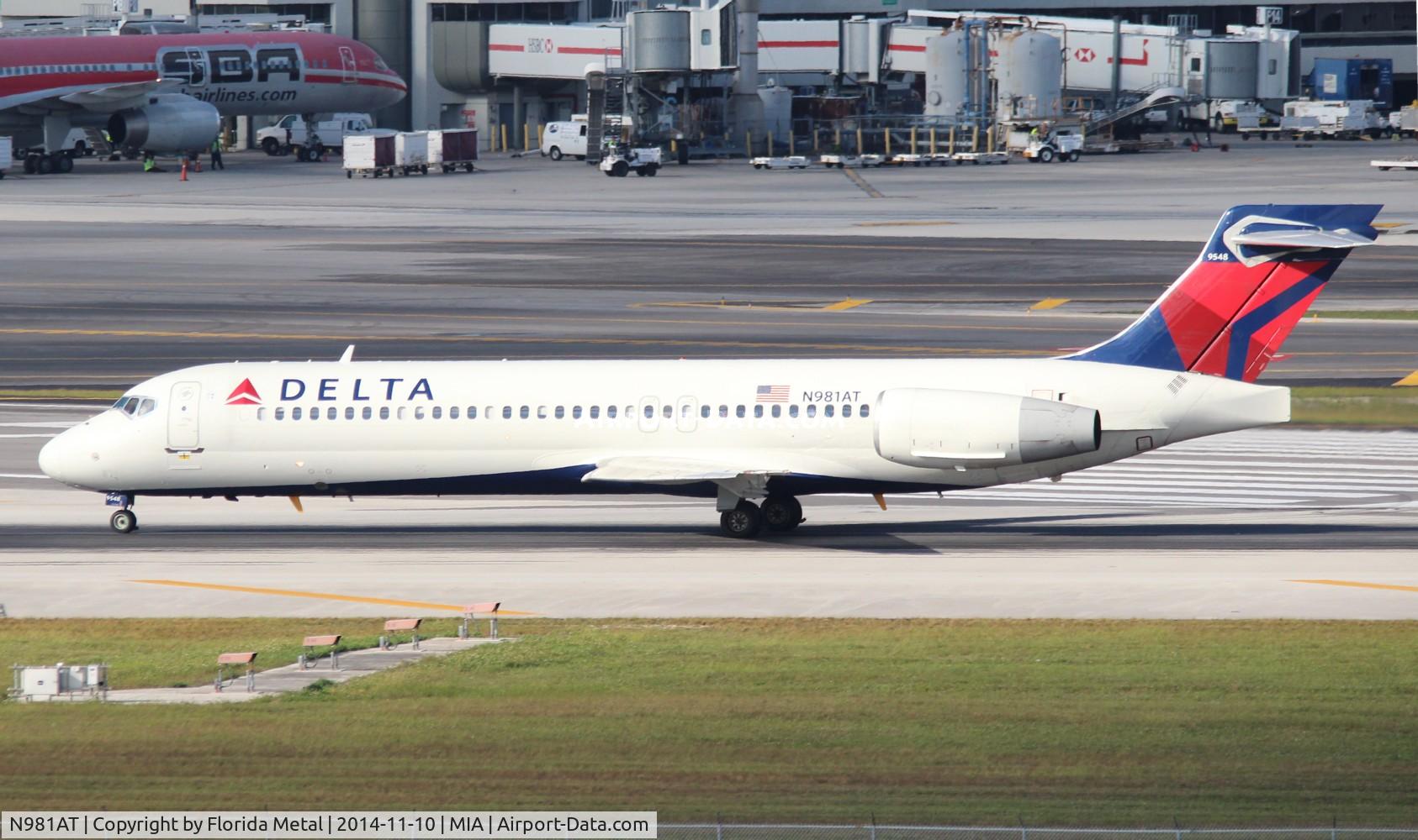 N981AT, 2002 Boeing 717-200 C/N 55040, Delta