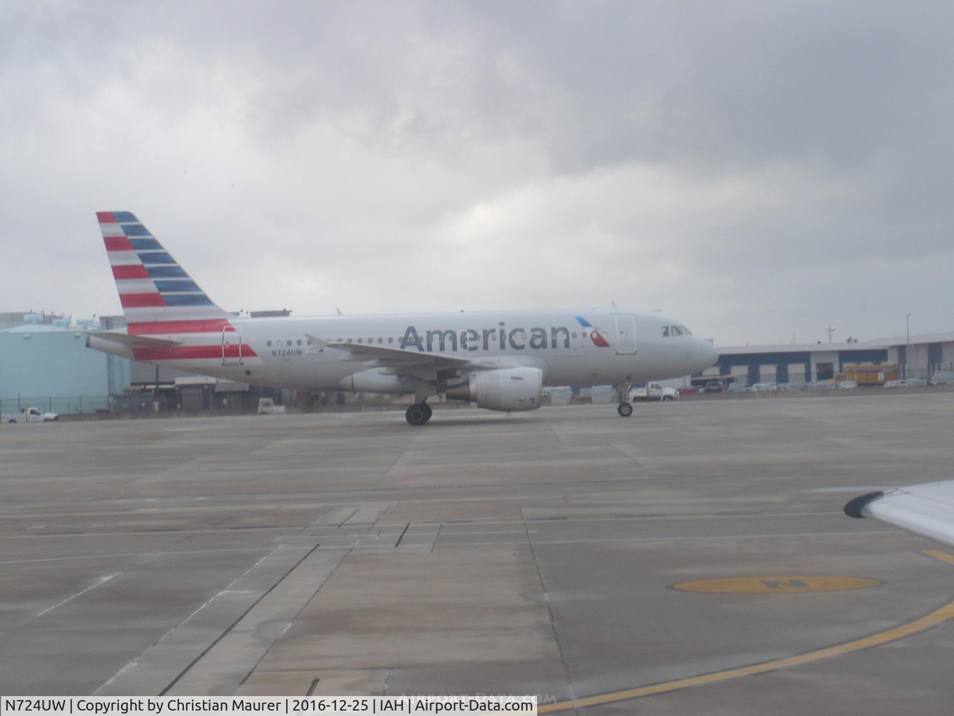 N724UW, 1999 Airbus A319-112 C/N 1122, American A319