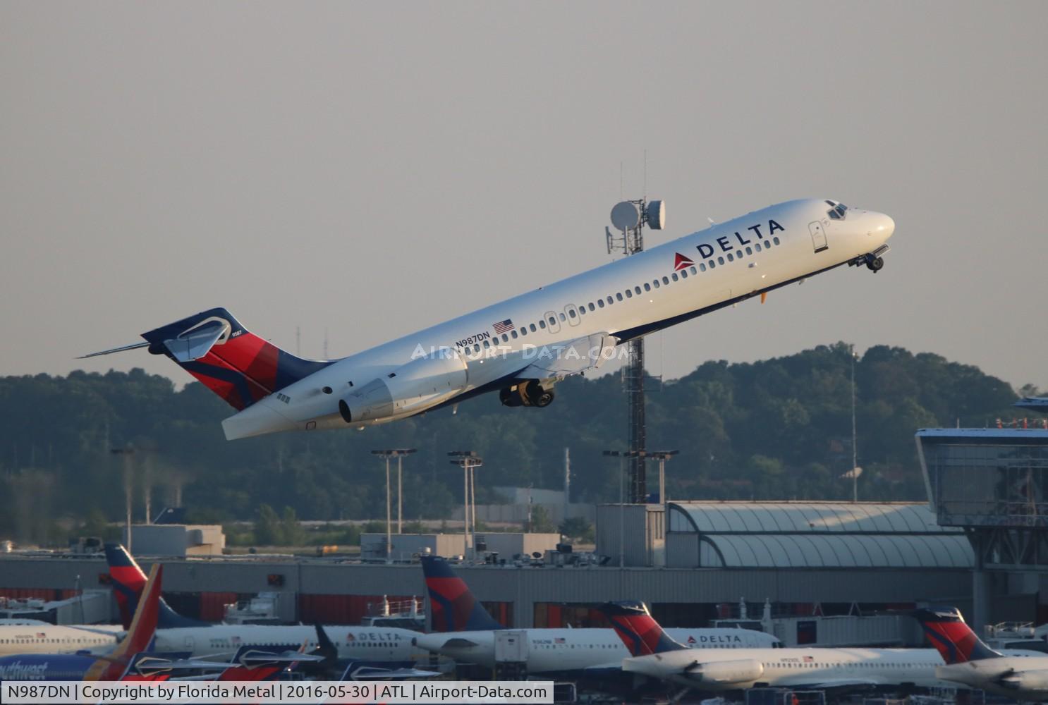 N987DN, 2000 Boeing 717-23S C/N 55064, Delta