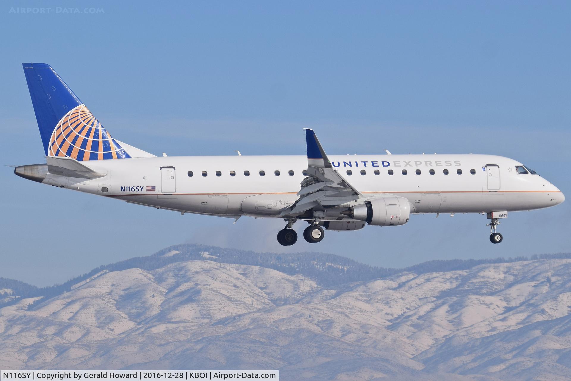 N116SY, 2014 Embraer 175LR (ERJ-170-200LR) C/N 17000411, Landing RWY 10R.