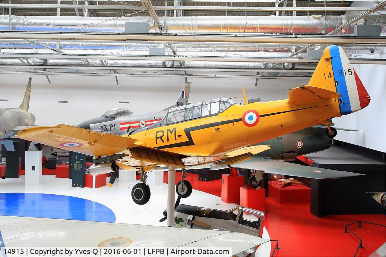14915, 1951 North American T-6G Texan C/N 182-209, North American T-6G Texan, Exibited at Air & Space Museum Paris-Le Bourget (LFPB)