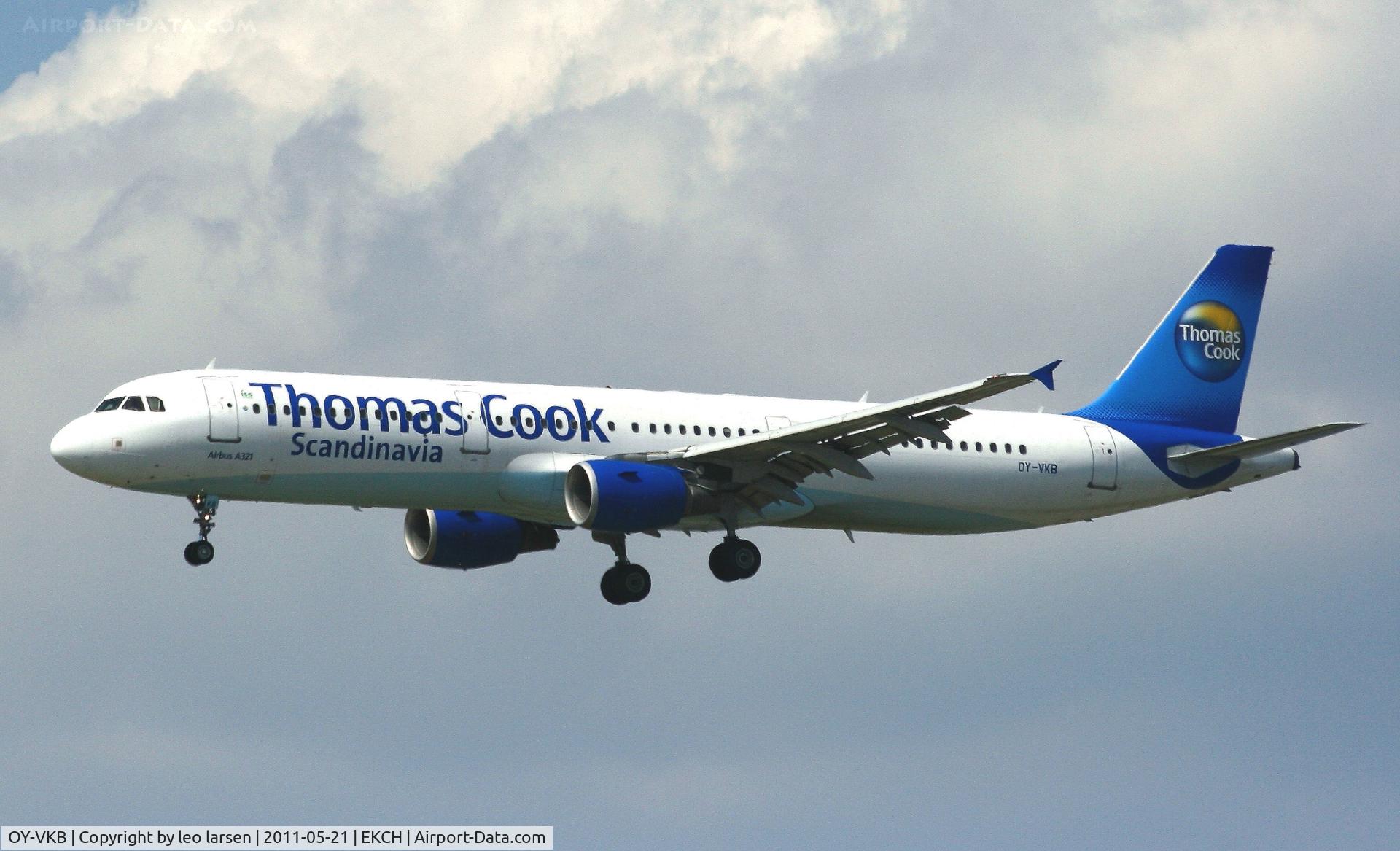 OY-VKB, 2003 Airbus A321-211 C/N 1921, Copenhagen 21.5.11