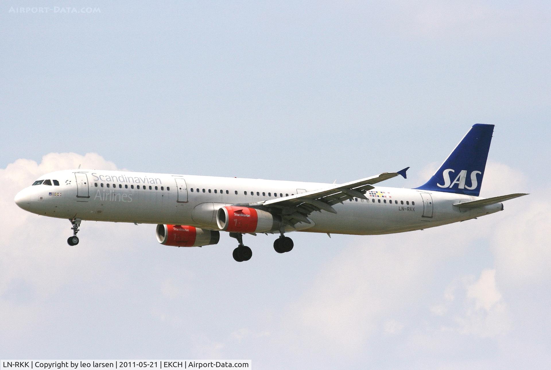 LN-RKK, 2002 Airbus A321-232 C/N 1848, Copenhagen 21.5.11
