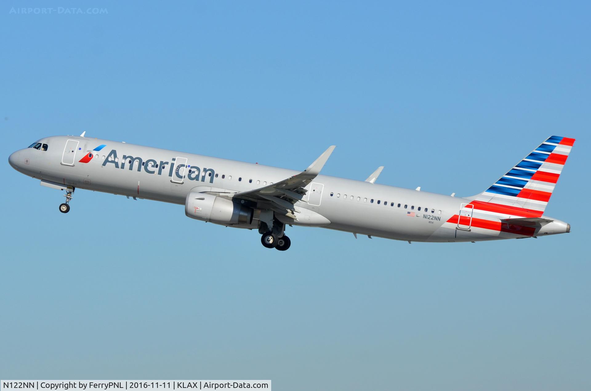 N122NN, 2014 Airbus A321-231 C/N 6252, American A321 departing