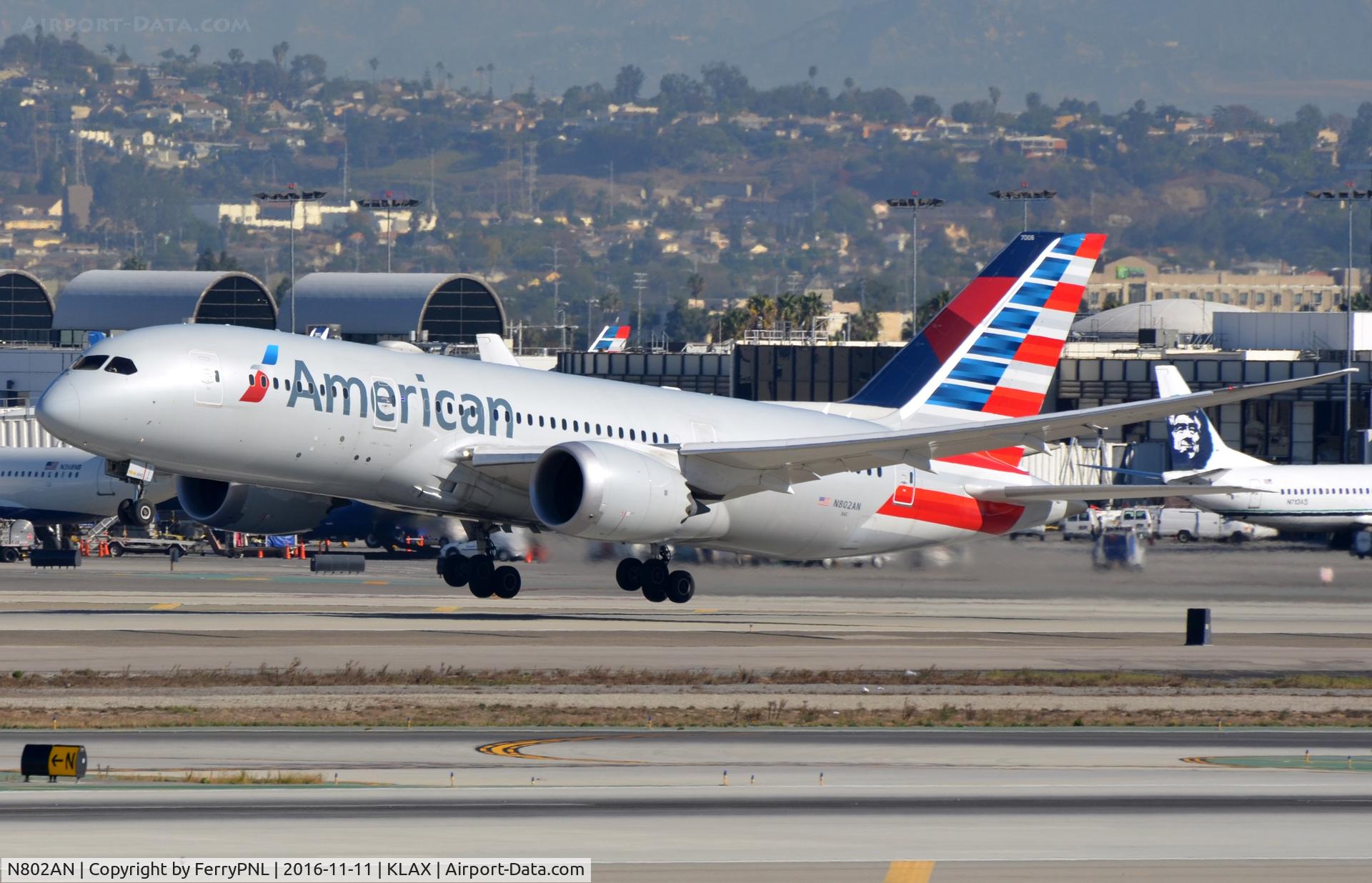 N802AN, 2016 Boeing 787-9 Dreamliner C/N 40639, Lift-off, American B788