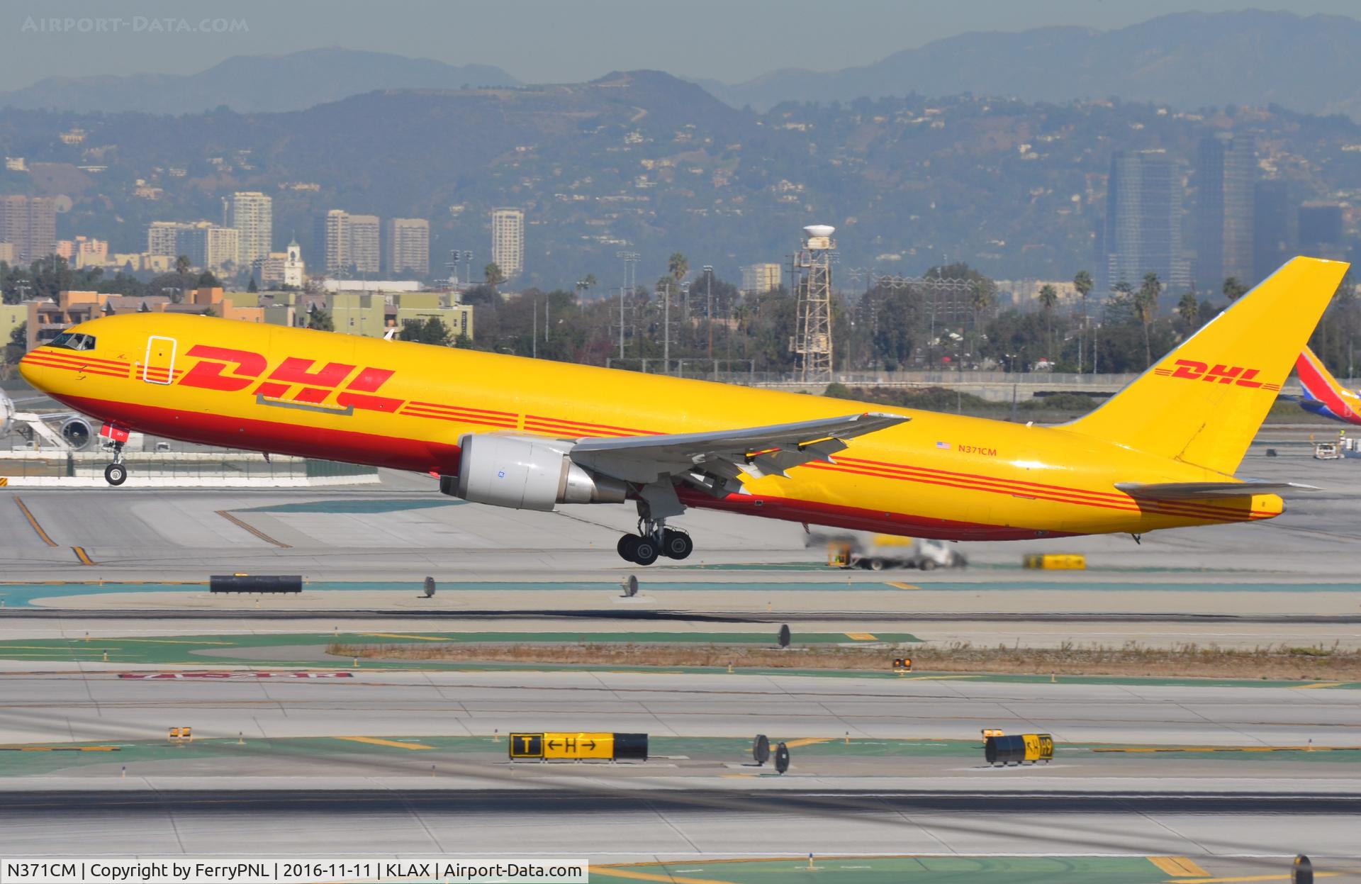N371CM, 1994 Boeing 767-338 C/N 25577, Former Qantas B763 now operating for DHL/ABX